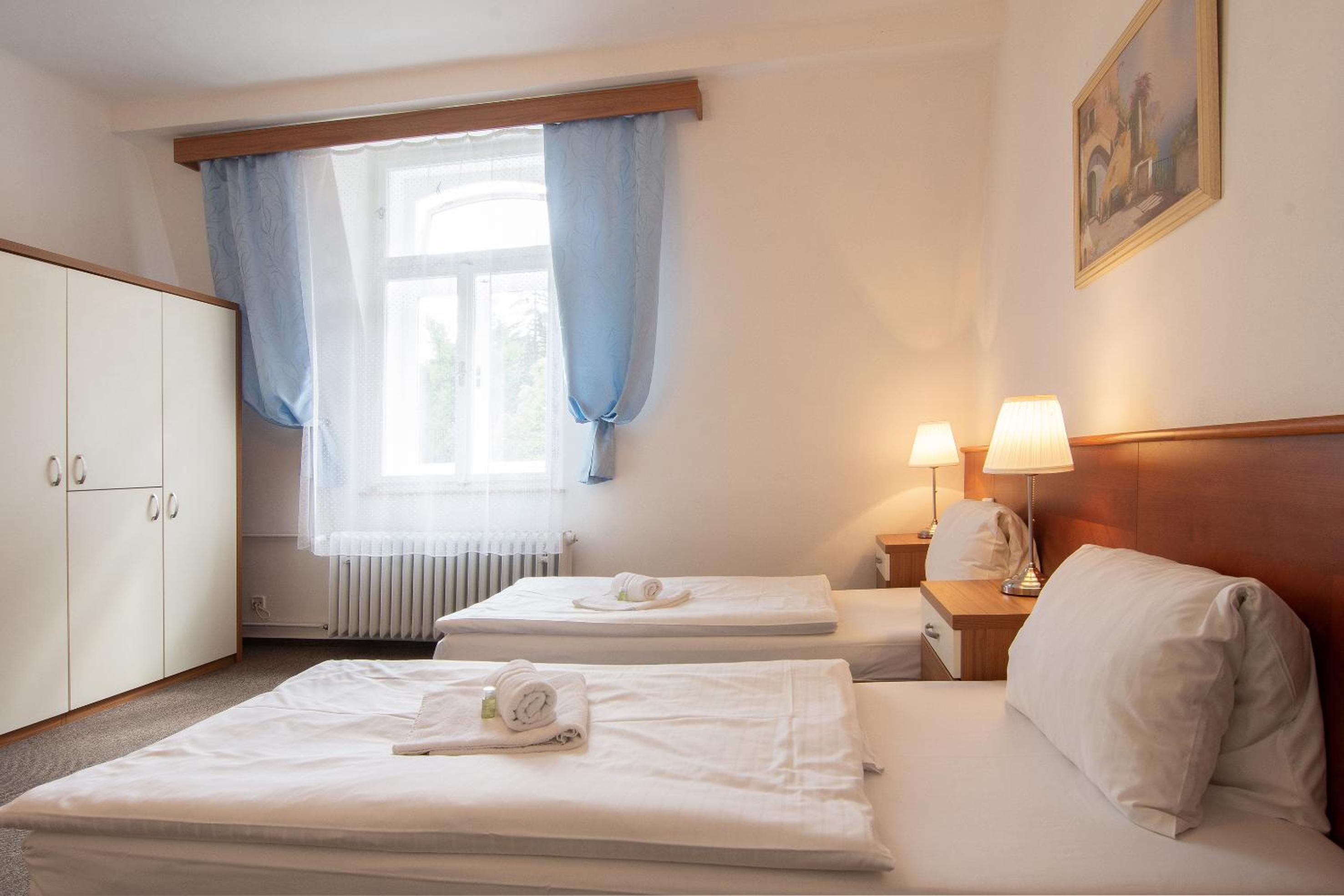 Double Room with Private External Bathroom photo 3