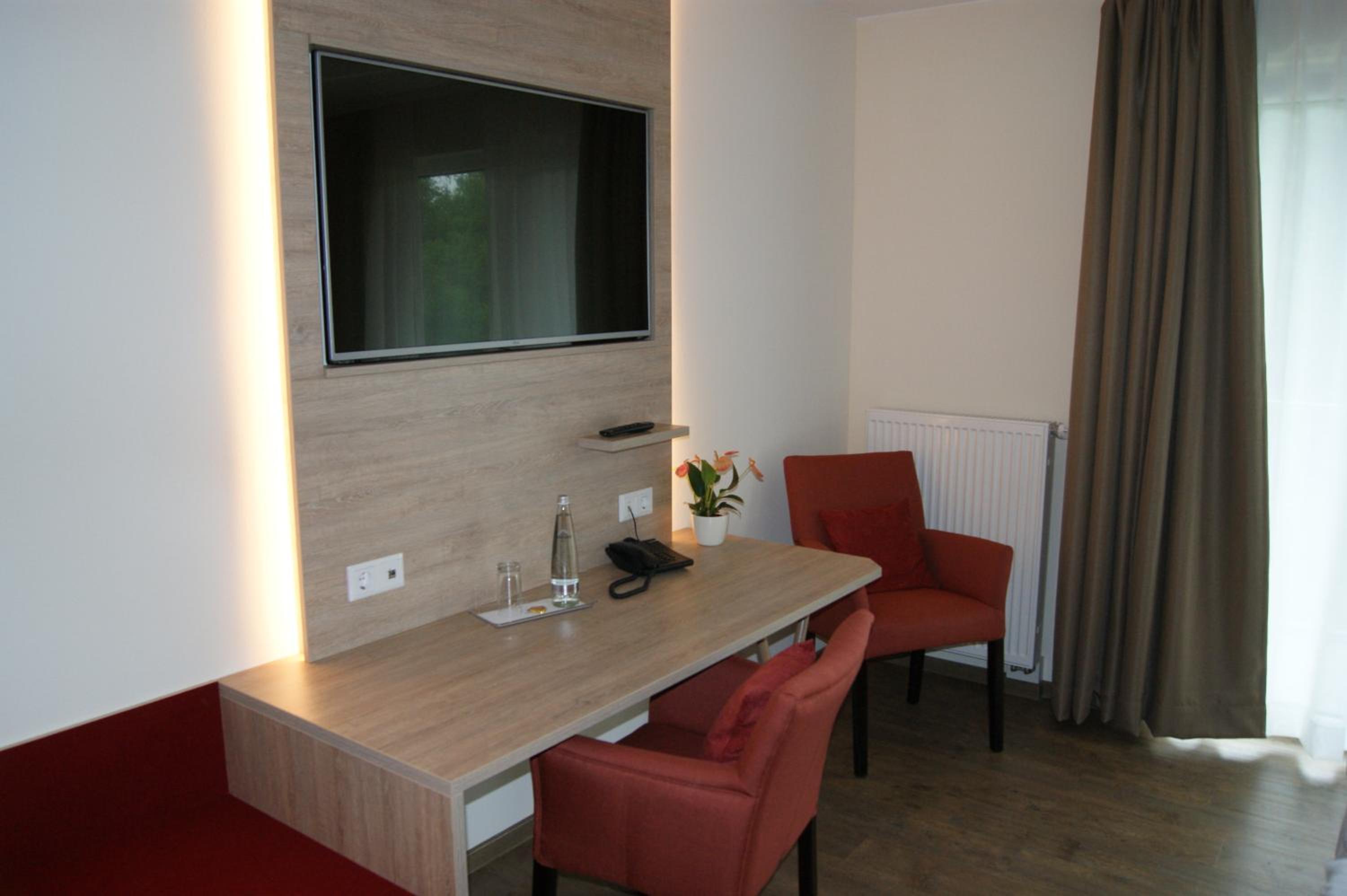 Double Room - Photo 5