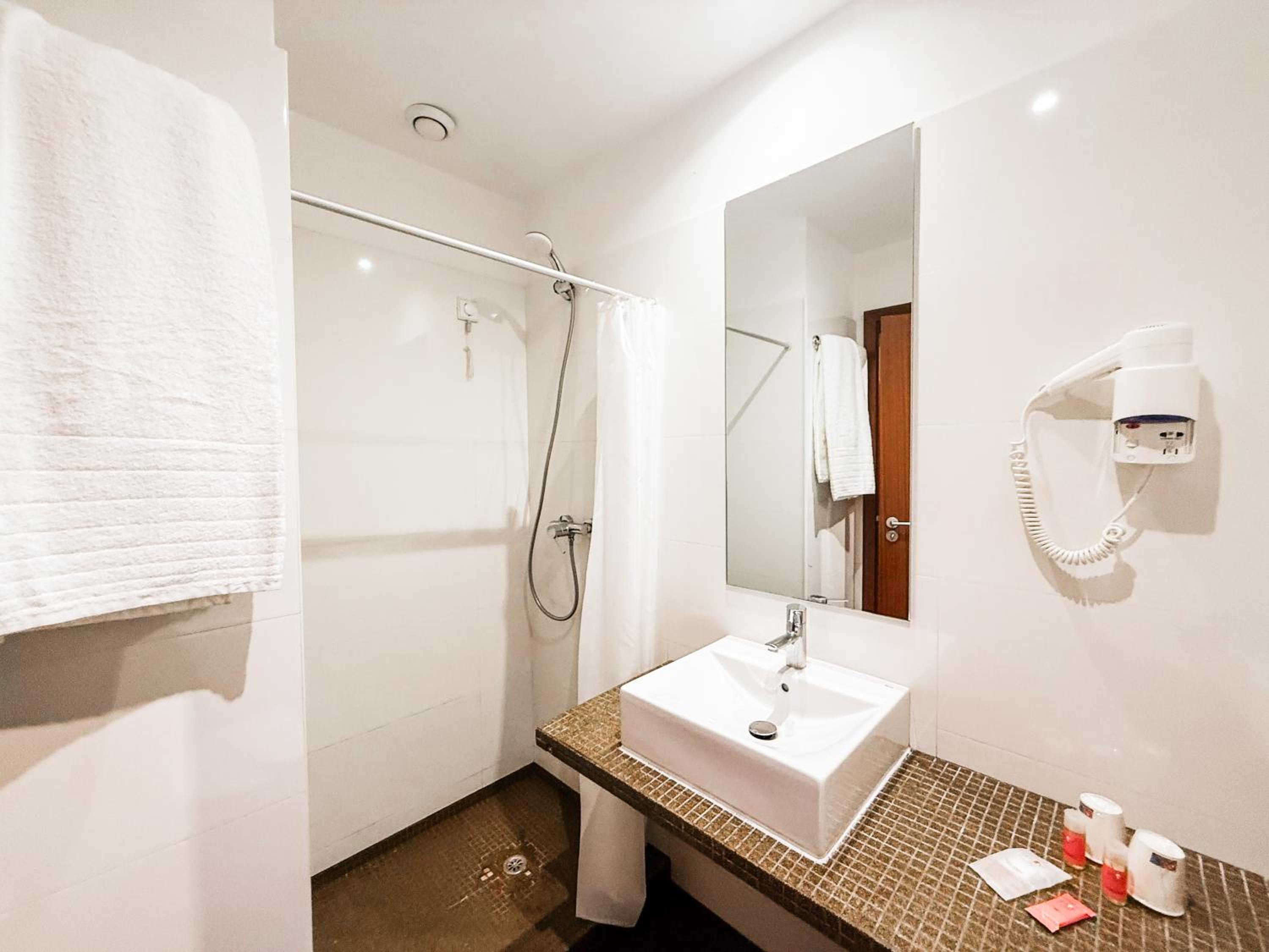 Double Room - Photo 4
