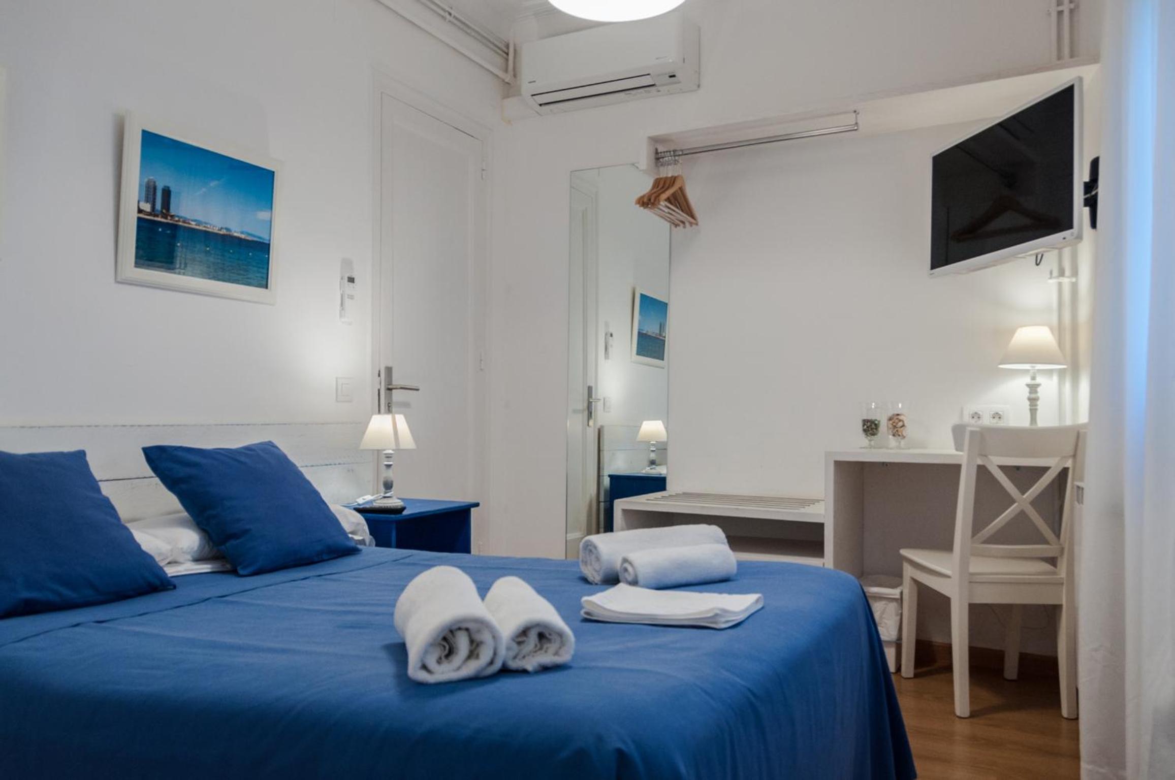 Habitación Doble con Baño Privado