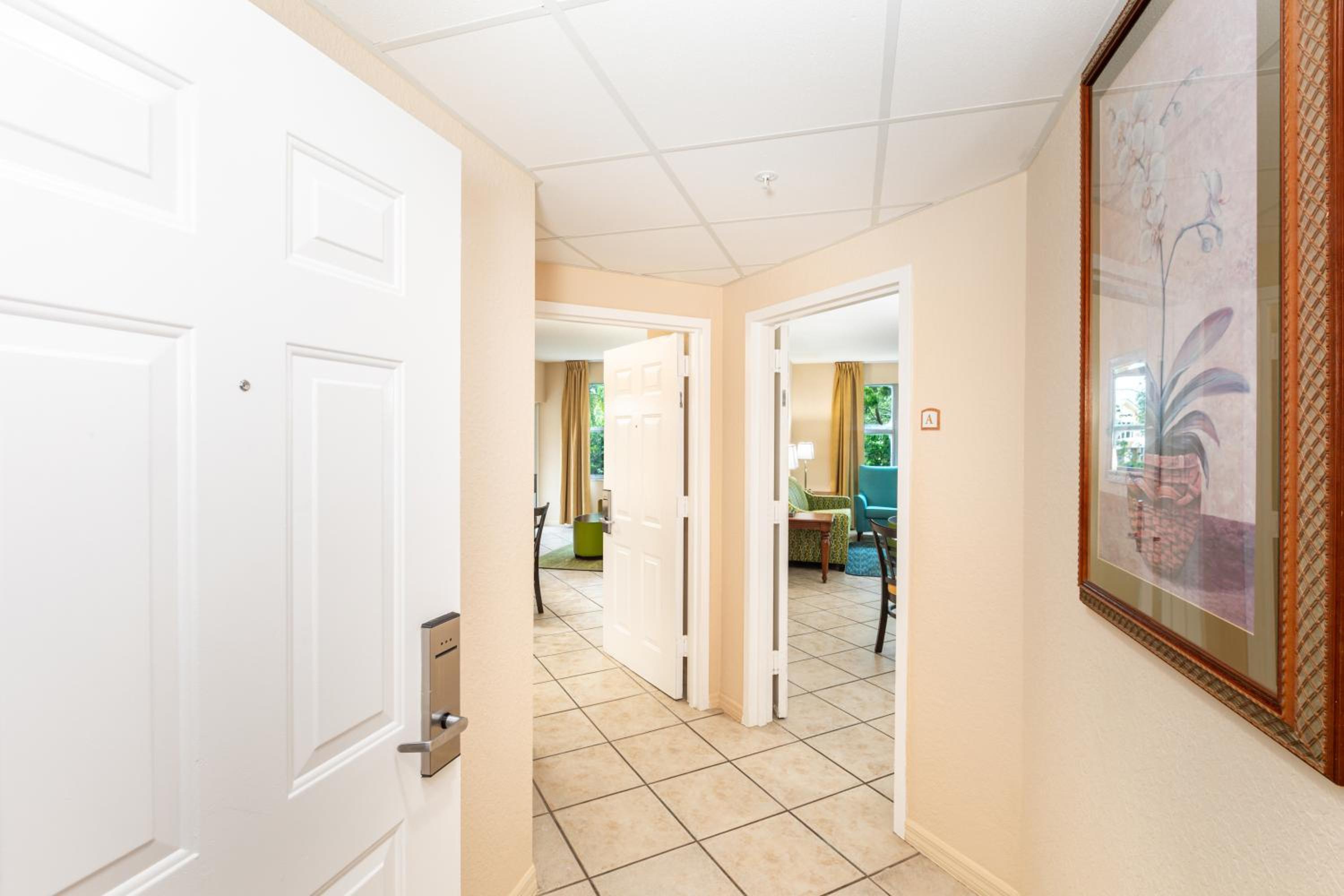 Two-Bedroom Suite - Photo 9