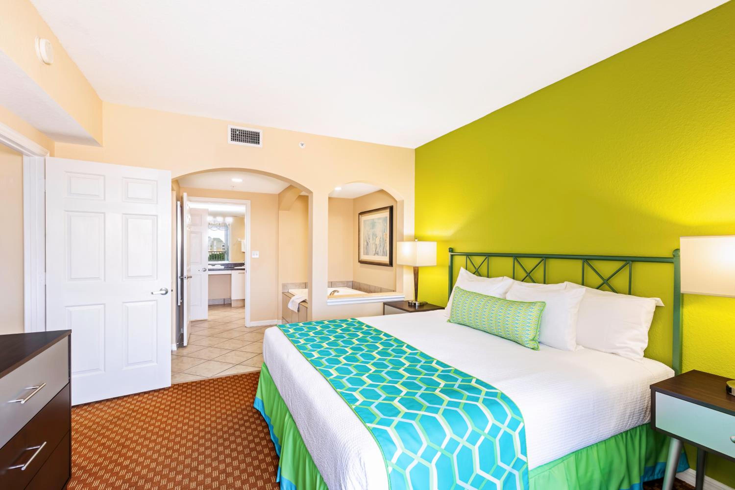 King Suite with Pool View - Photo 1