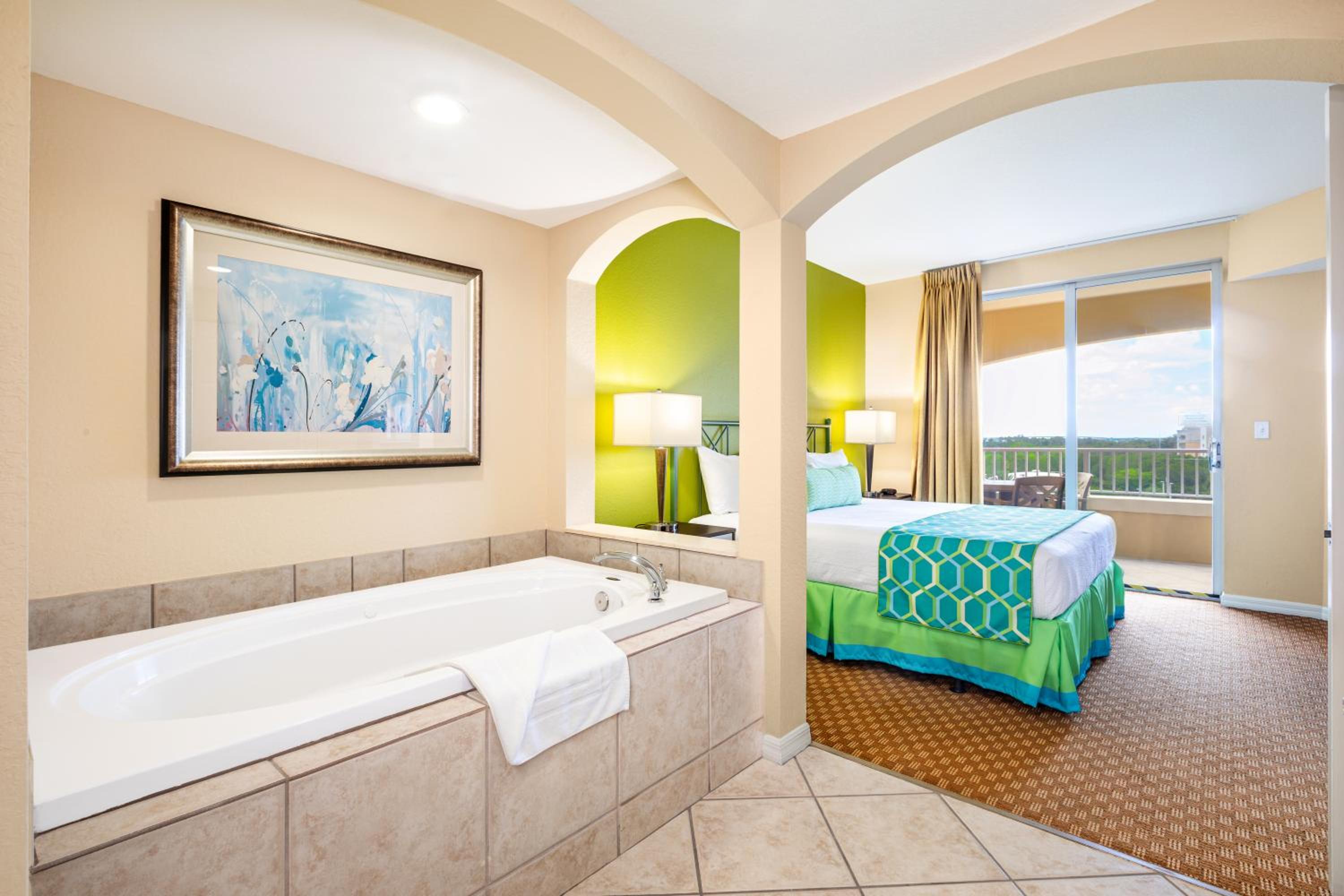 King Suite with Pool View - Photo 8
