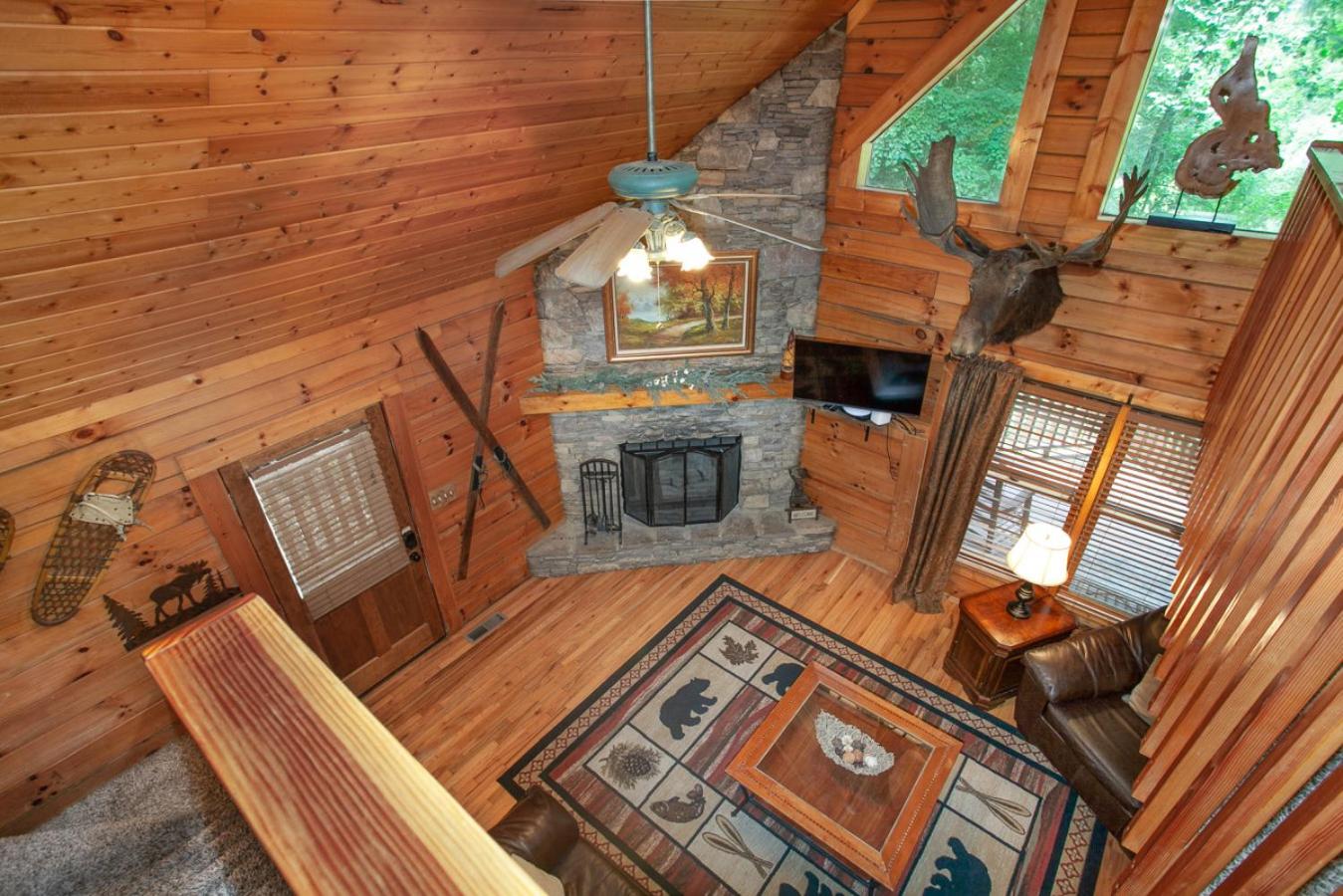 Three-Bedroom Vacation Home  photo 2