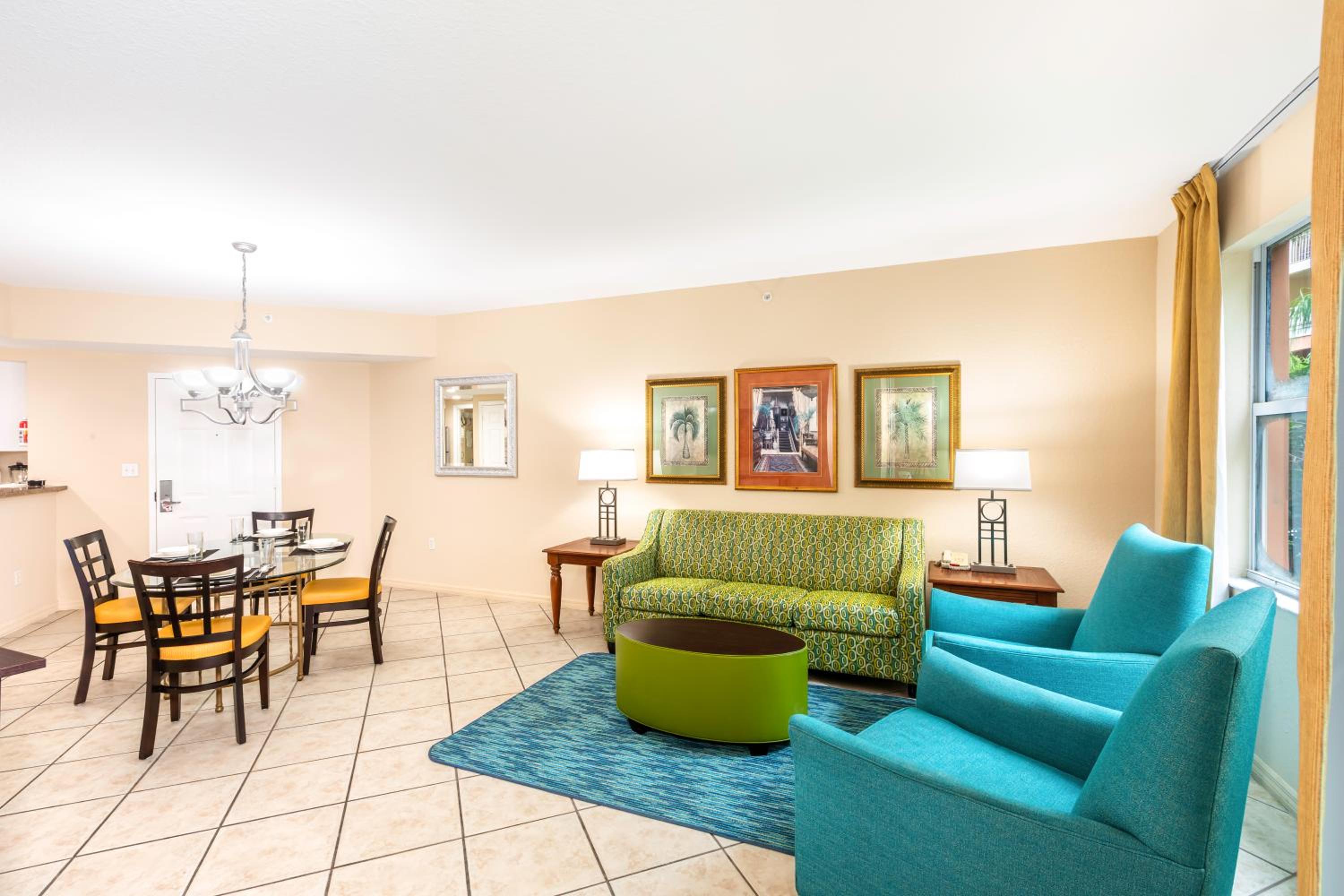 Suite with Garden View - Photo 18