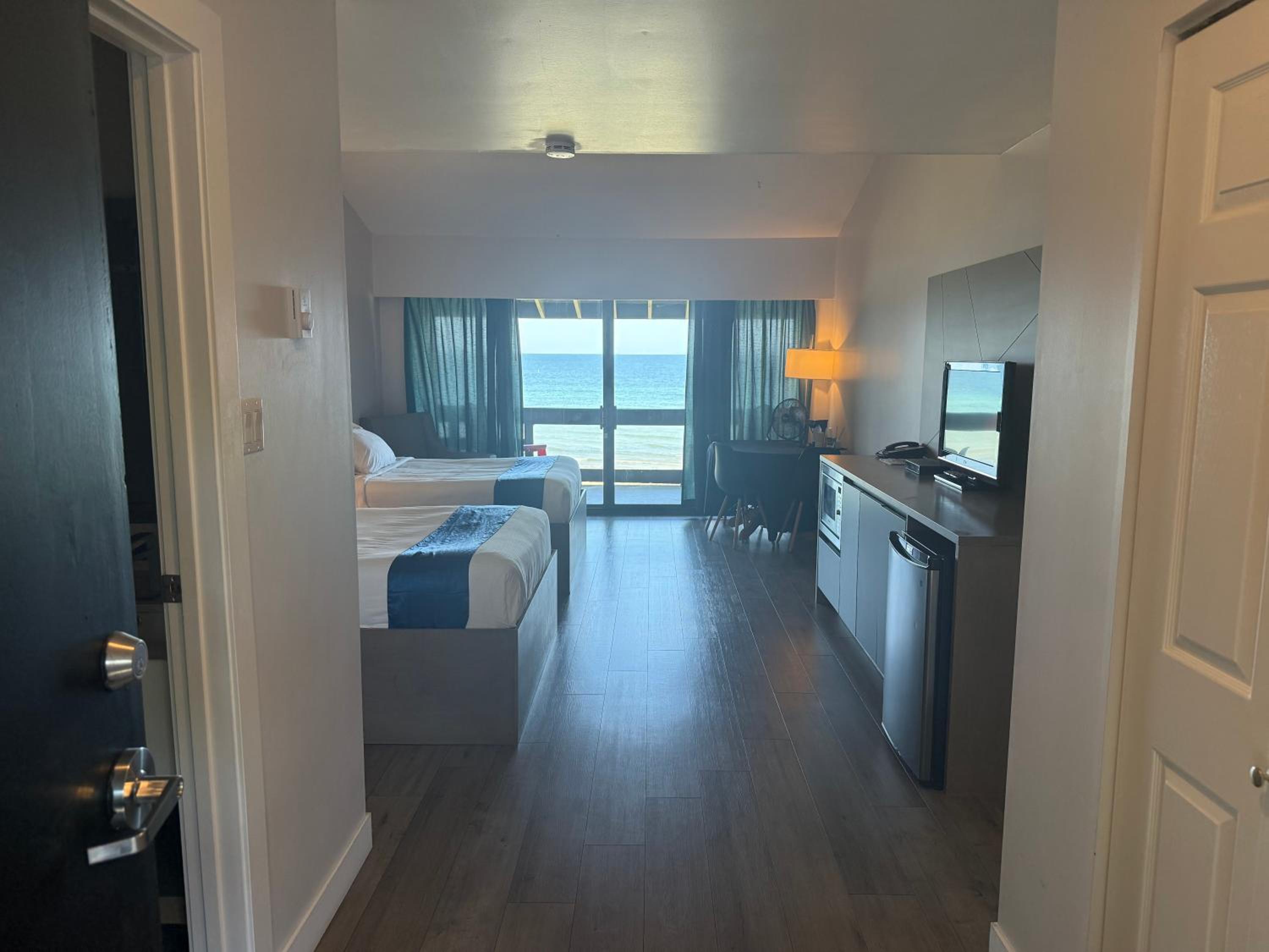 Deluxe Double Room with Sea View photo 3