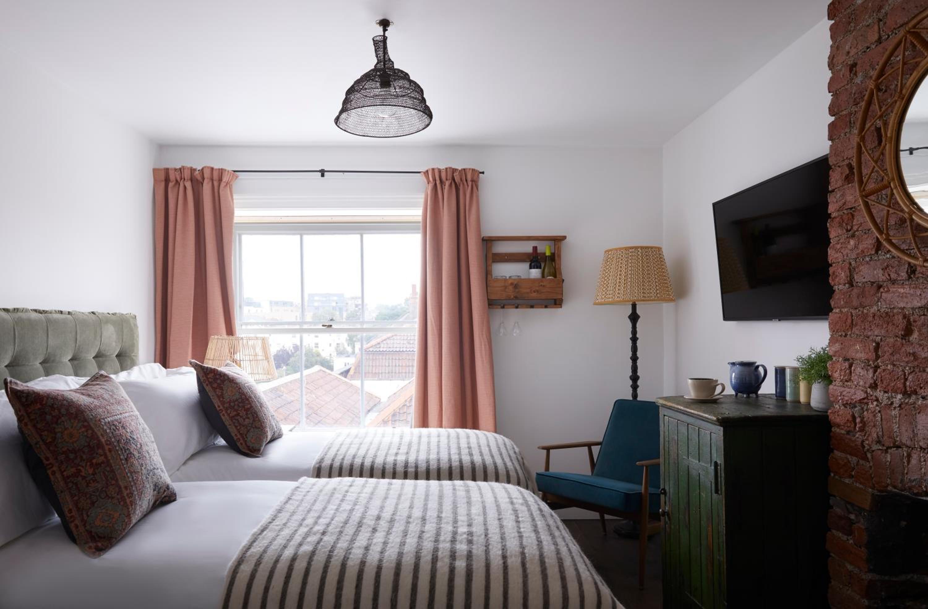 Double or Twin Room - Photo 2