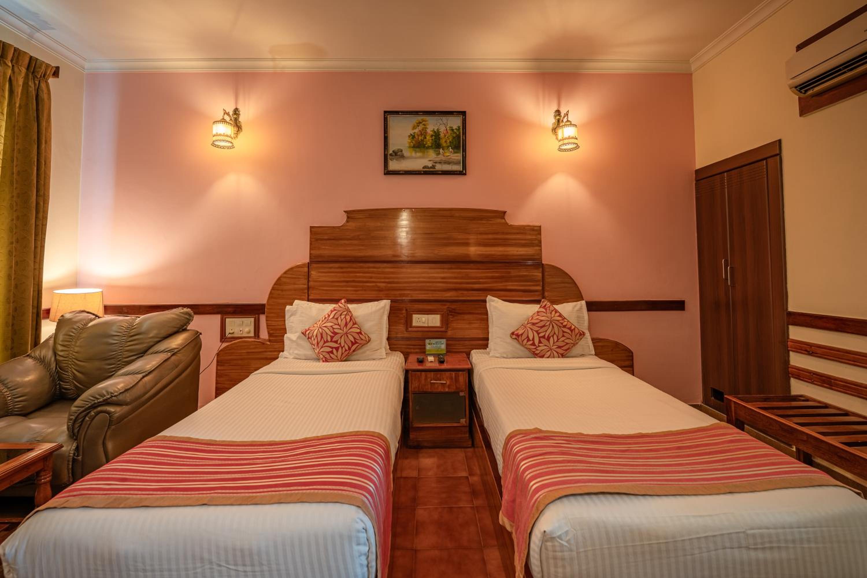Deluxe Twin Room - Photo 5