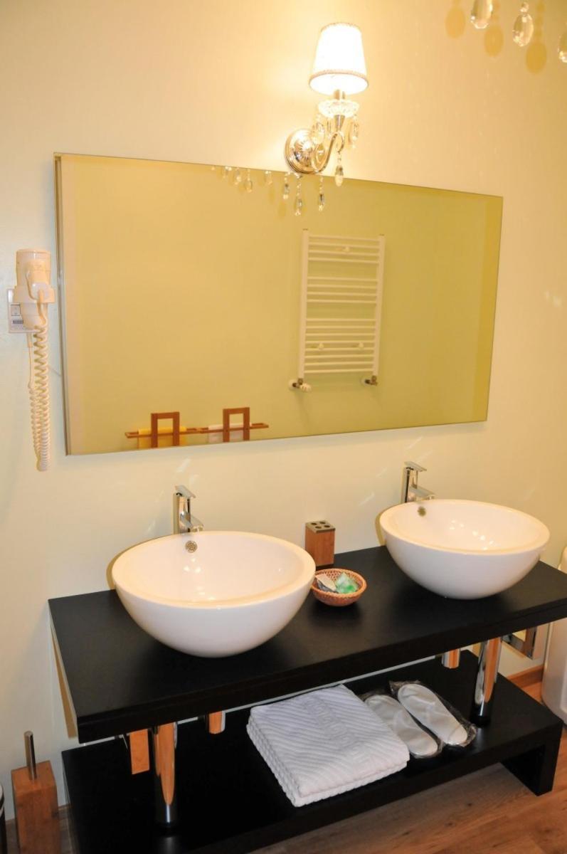 Deluxe Suite photo 3