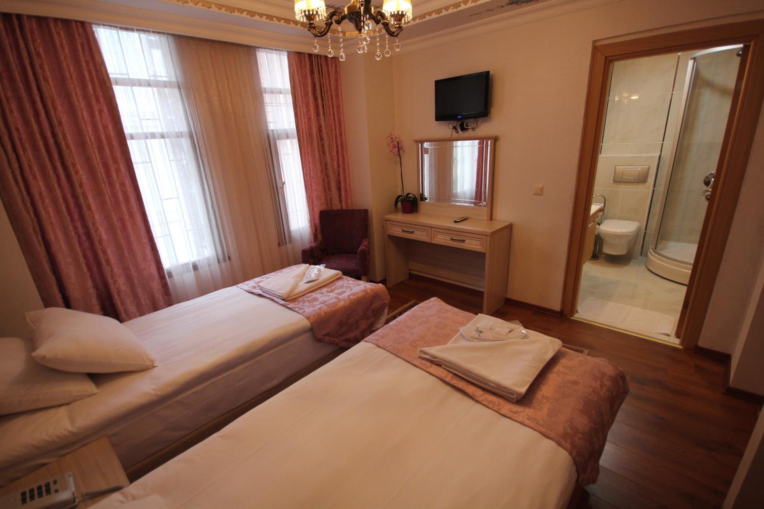 Standard Twin Room photo 1