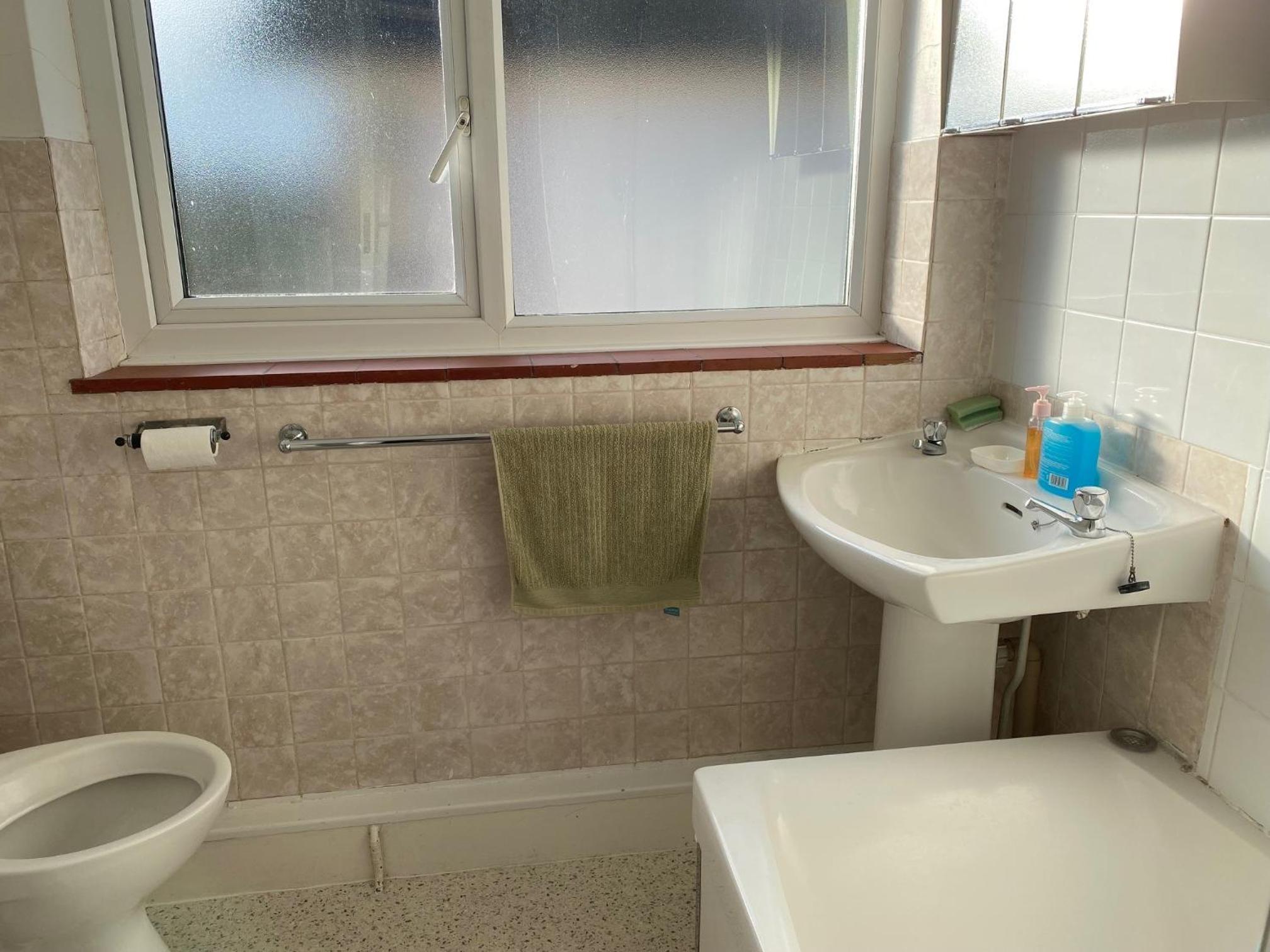 Single Room photo 2