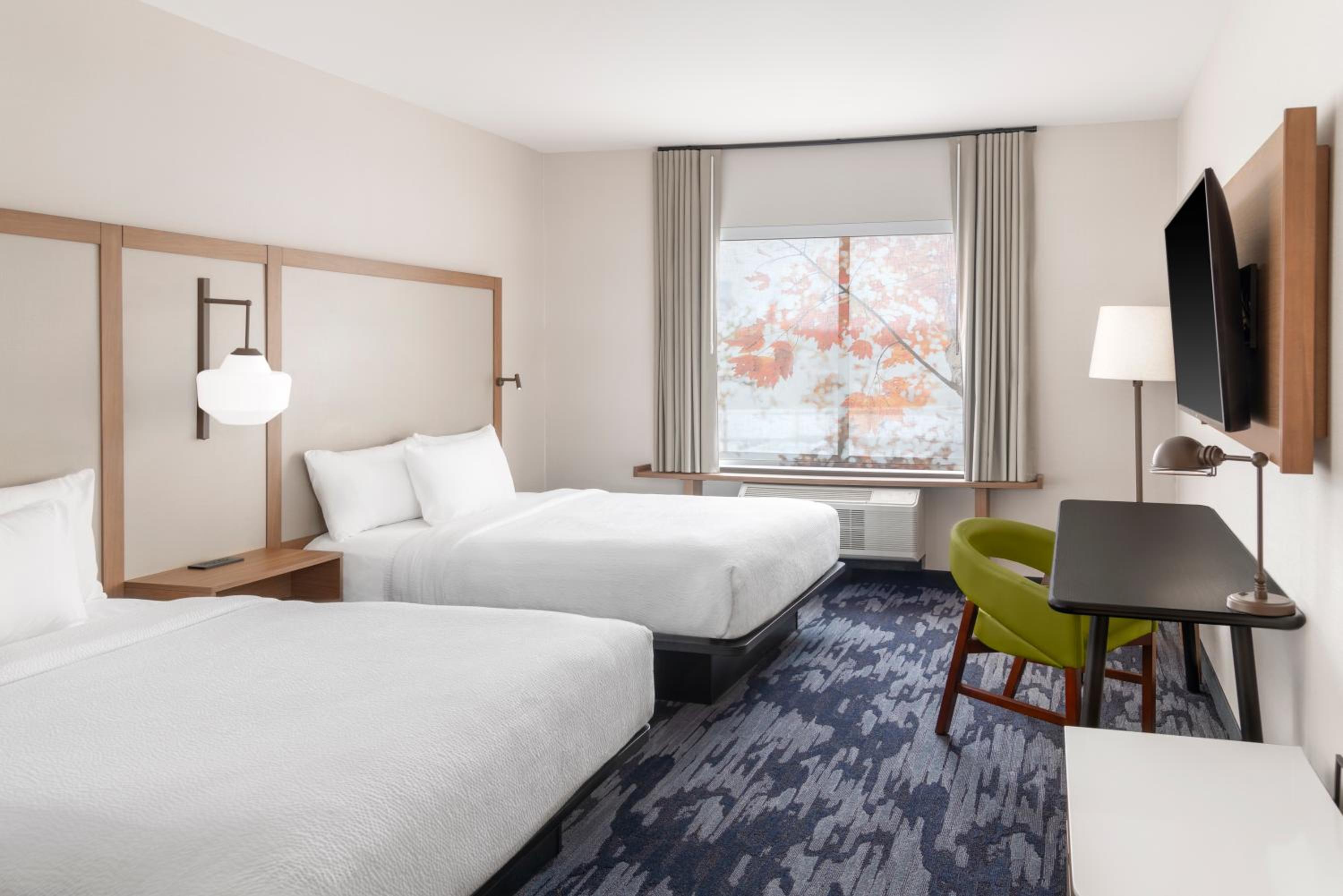 Standard Queen Room with Two Queen Beds - Hearing Accessible - Photo 1
