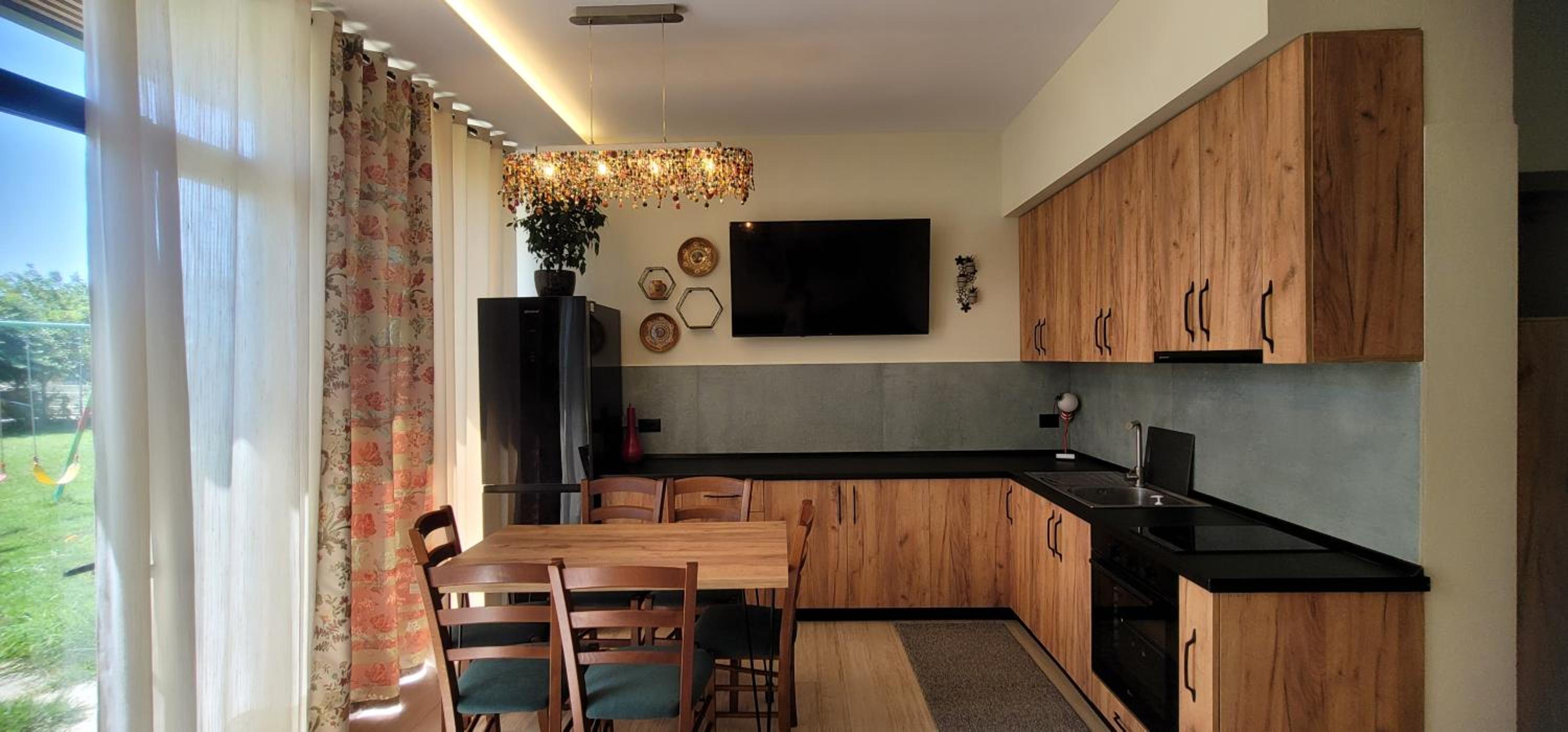 Deluxe Family Suite photo 1