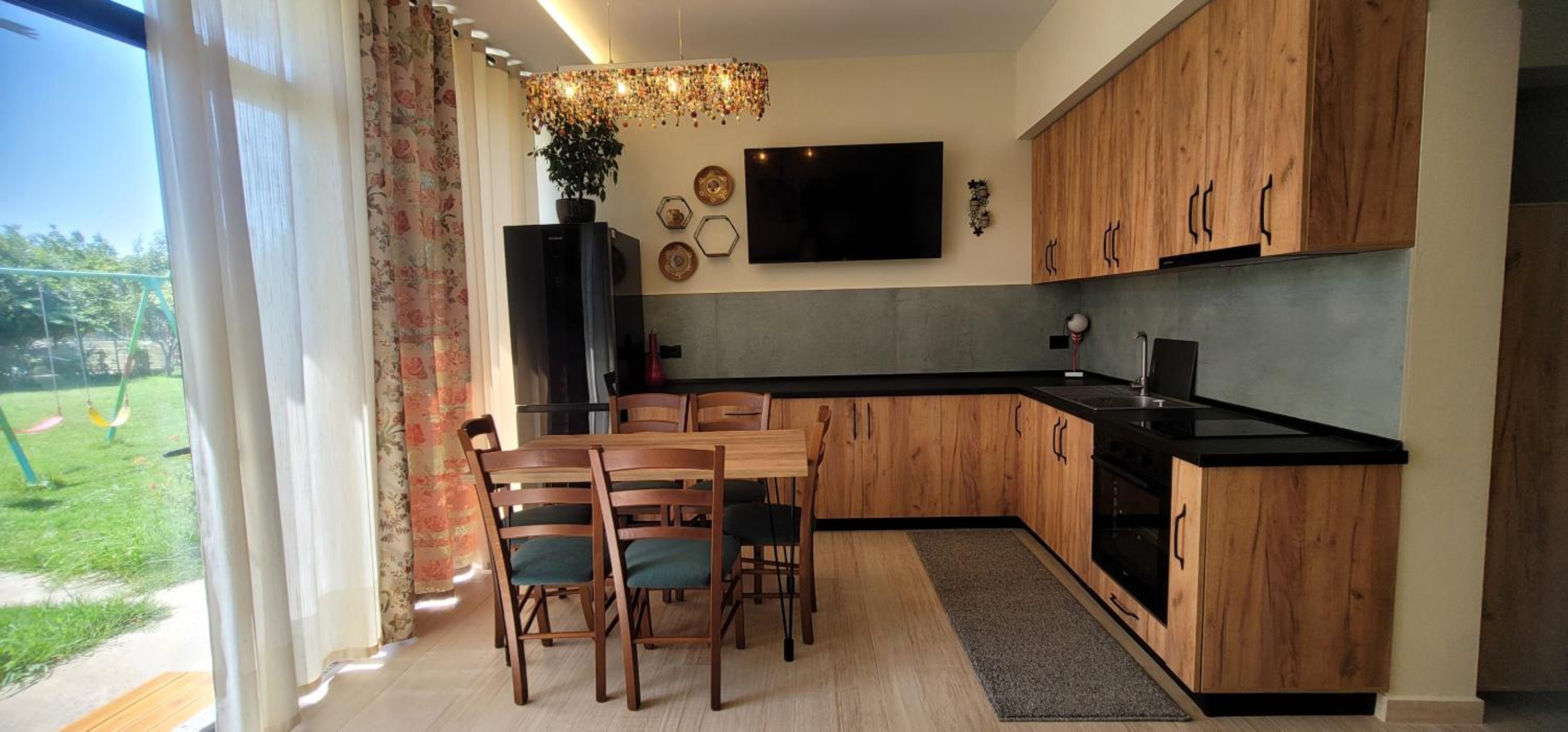 Deluxe Family Suite photo 2