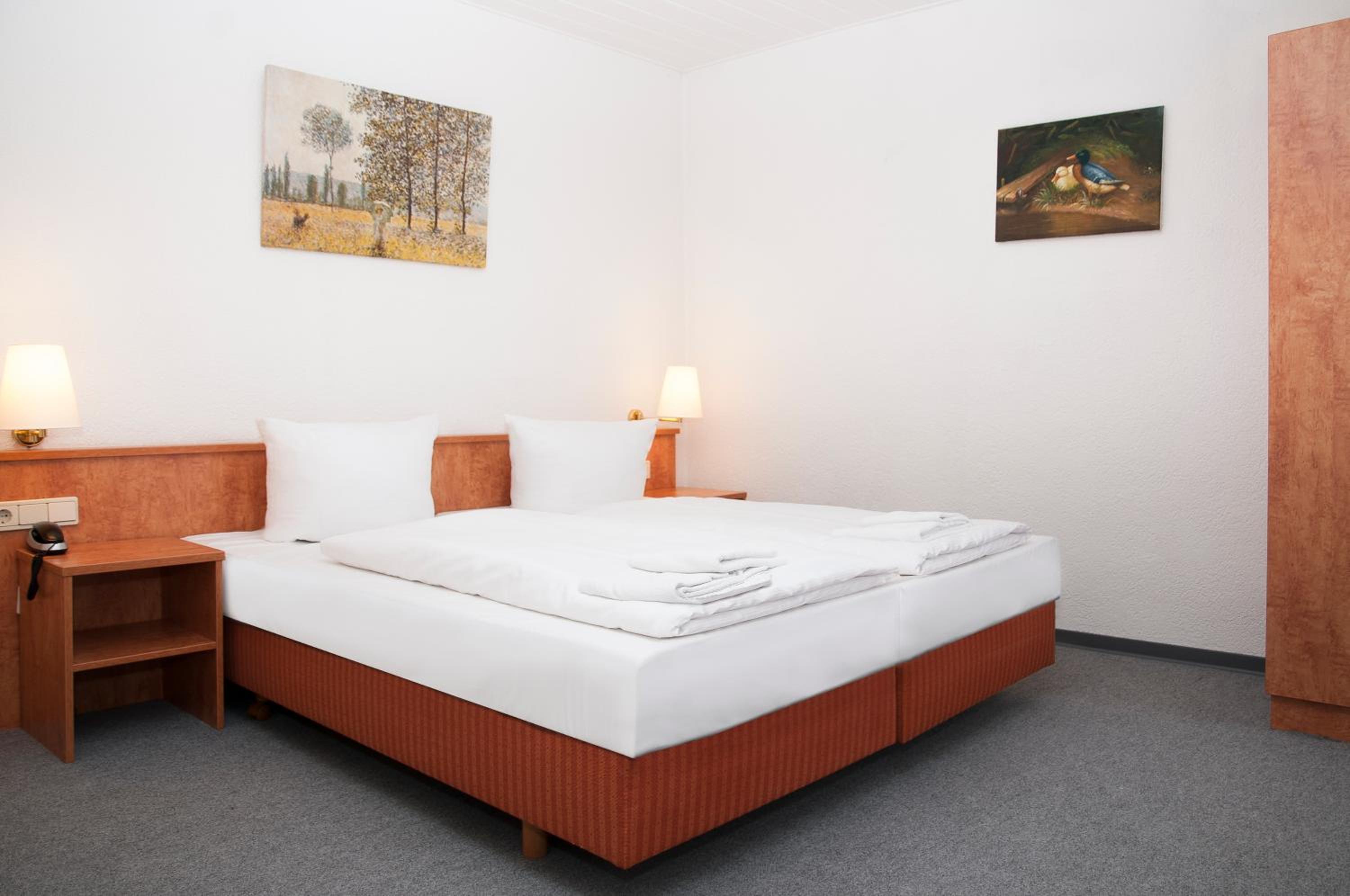 Standard Double Room - Photo 5