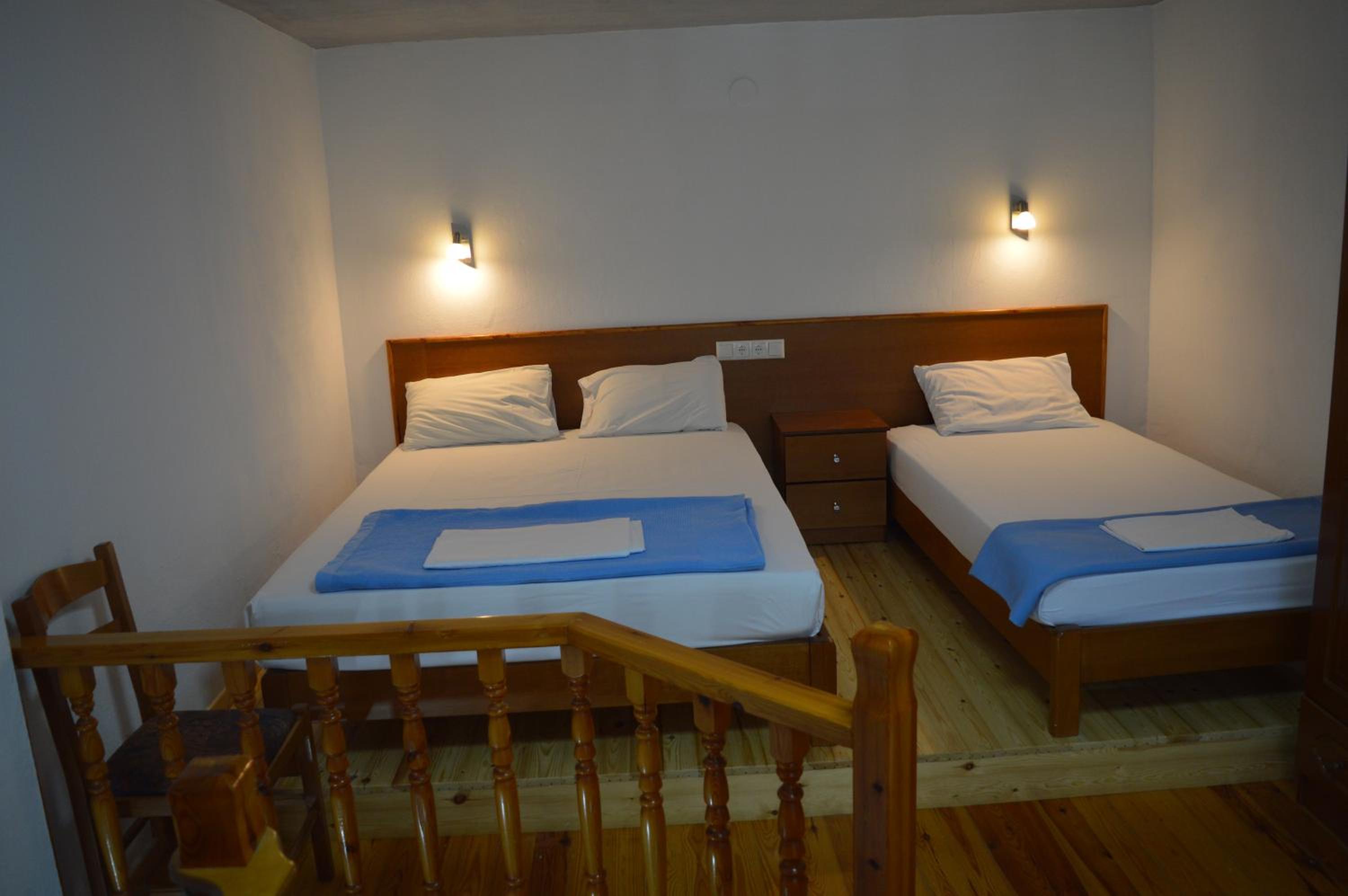 One-Bedroom Apartment - Split Level photo 2