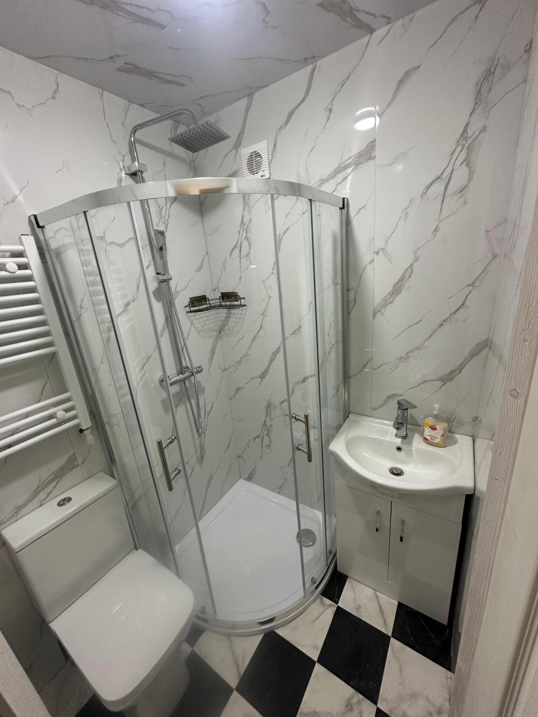 Double Room with Private Bathroom photo 2