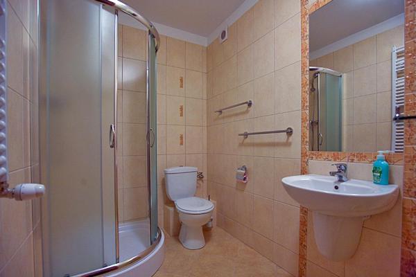 Double Room - Photo 5