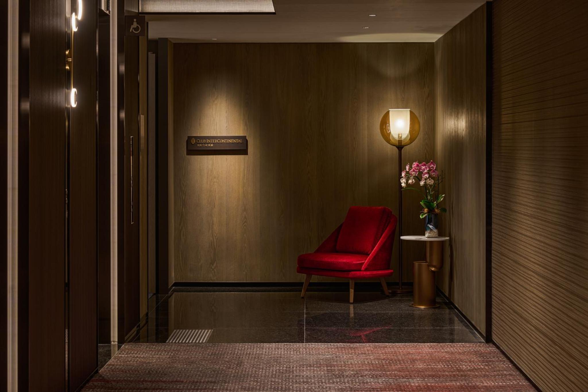 Classic Twin Room - Club Lounge Access - Photo 4