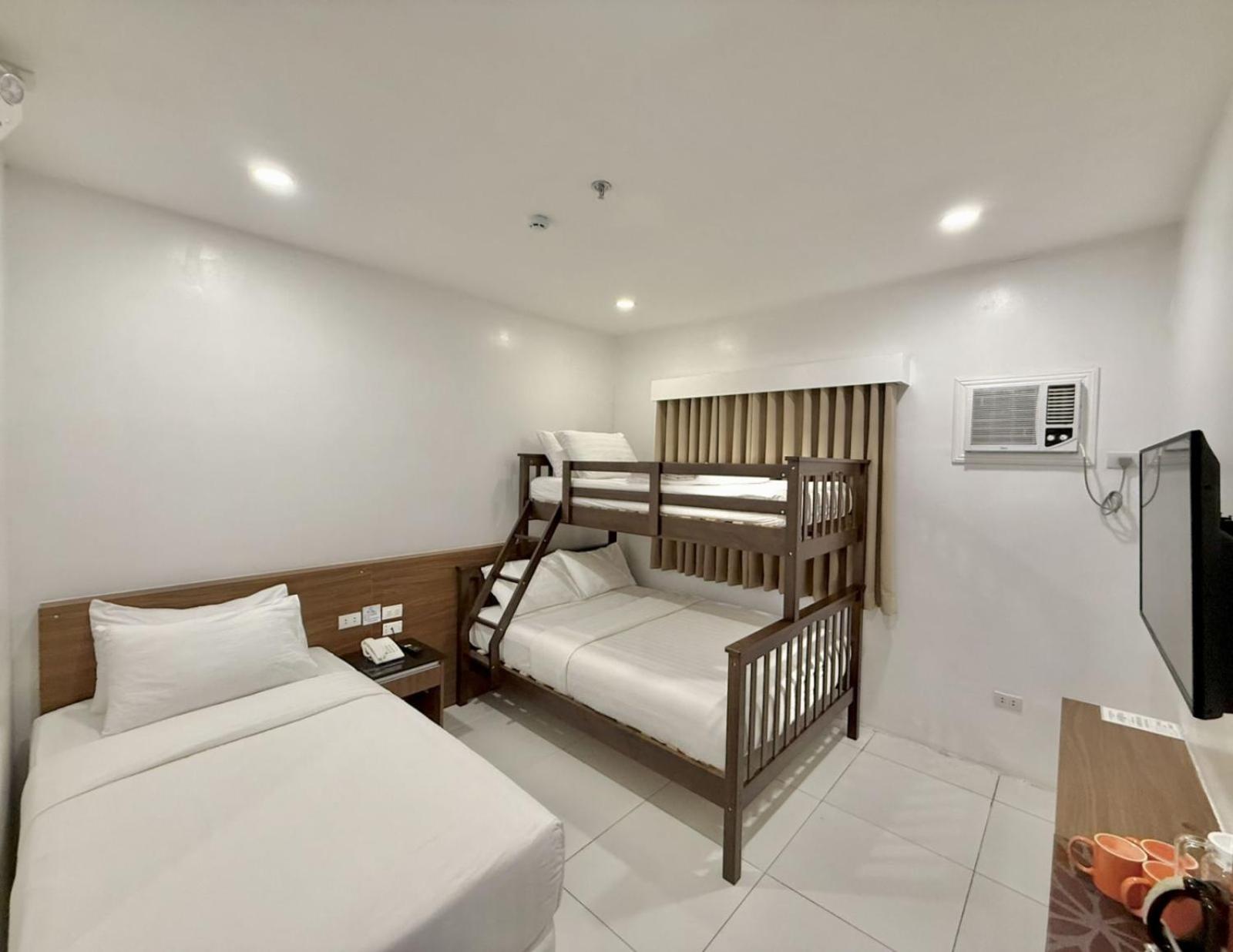 Family Room - Photo 1