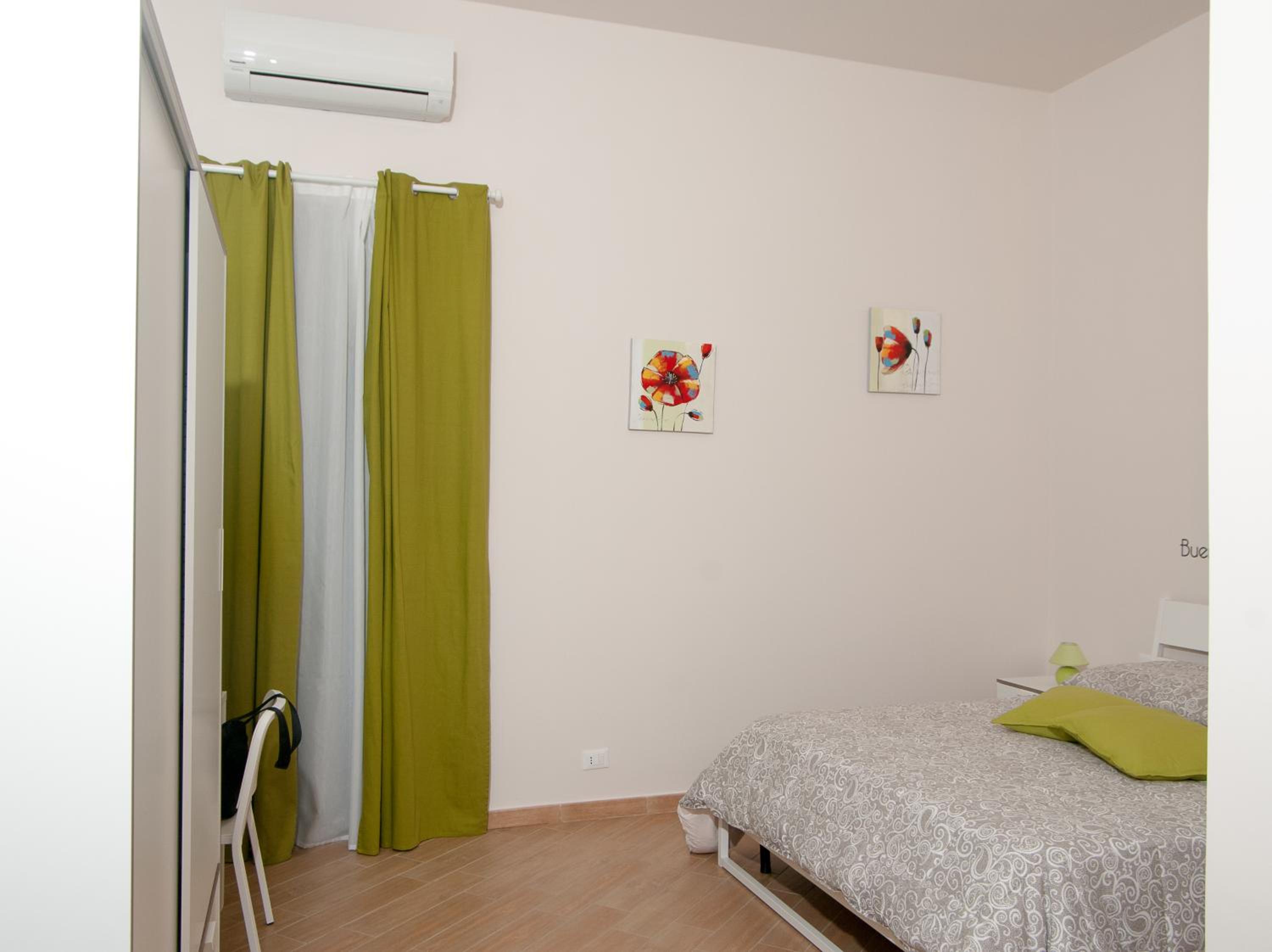 Deluxe Room - Photo 8