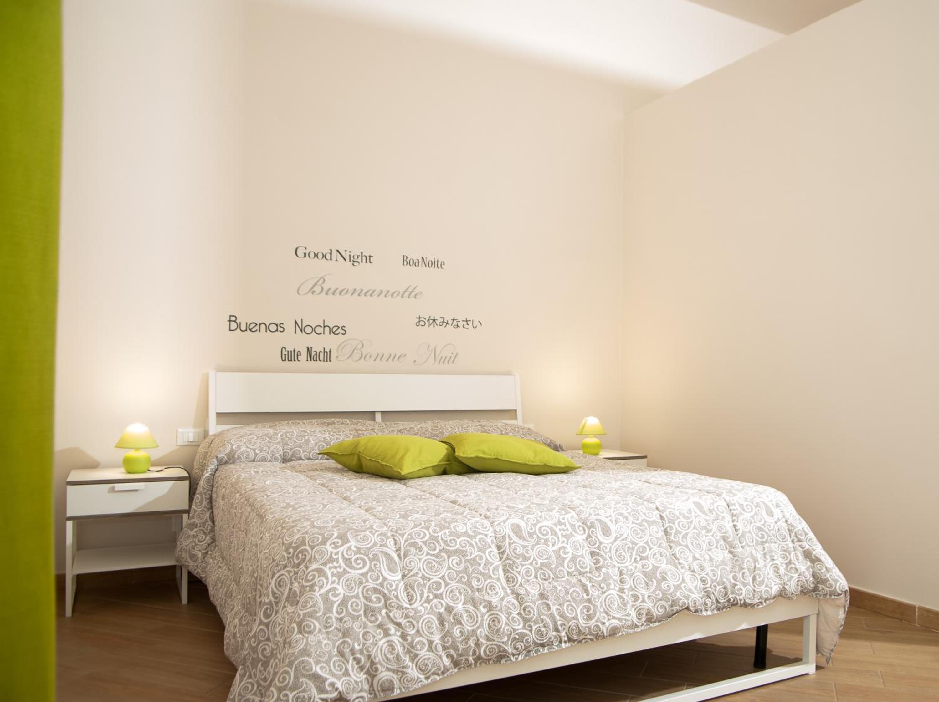 Deluxe Room - Photo 4