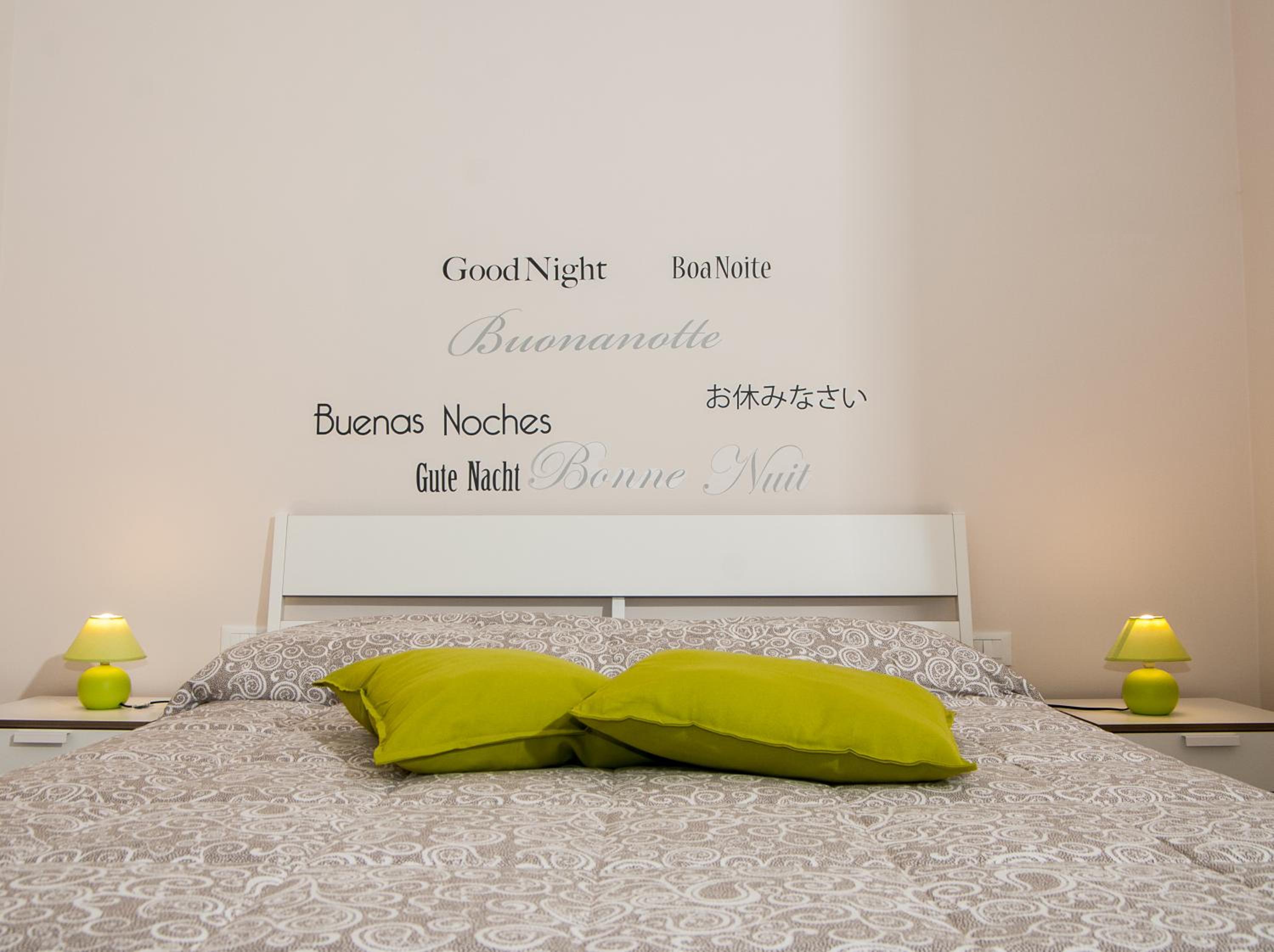 Deluxe Room - Photo 1