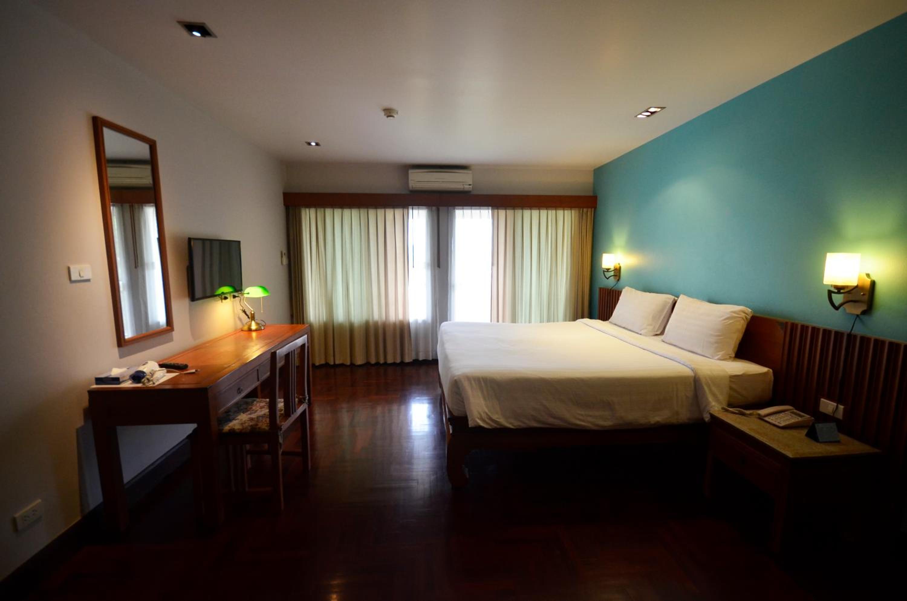 Executive Two-Bedroom Apartment photo 2