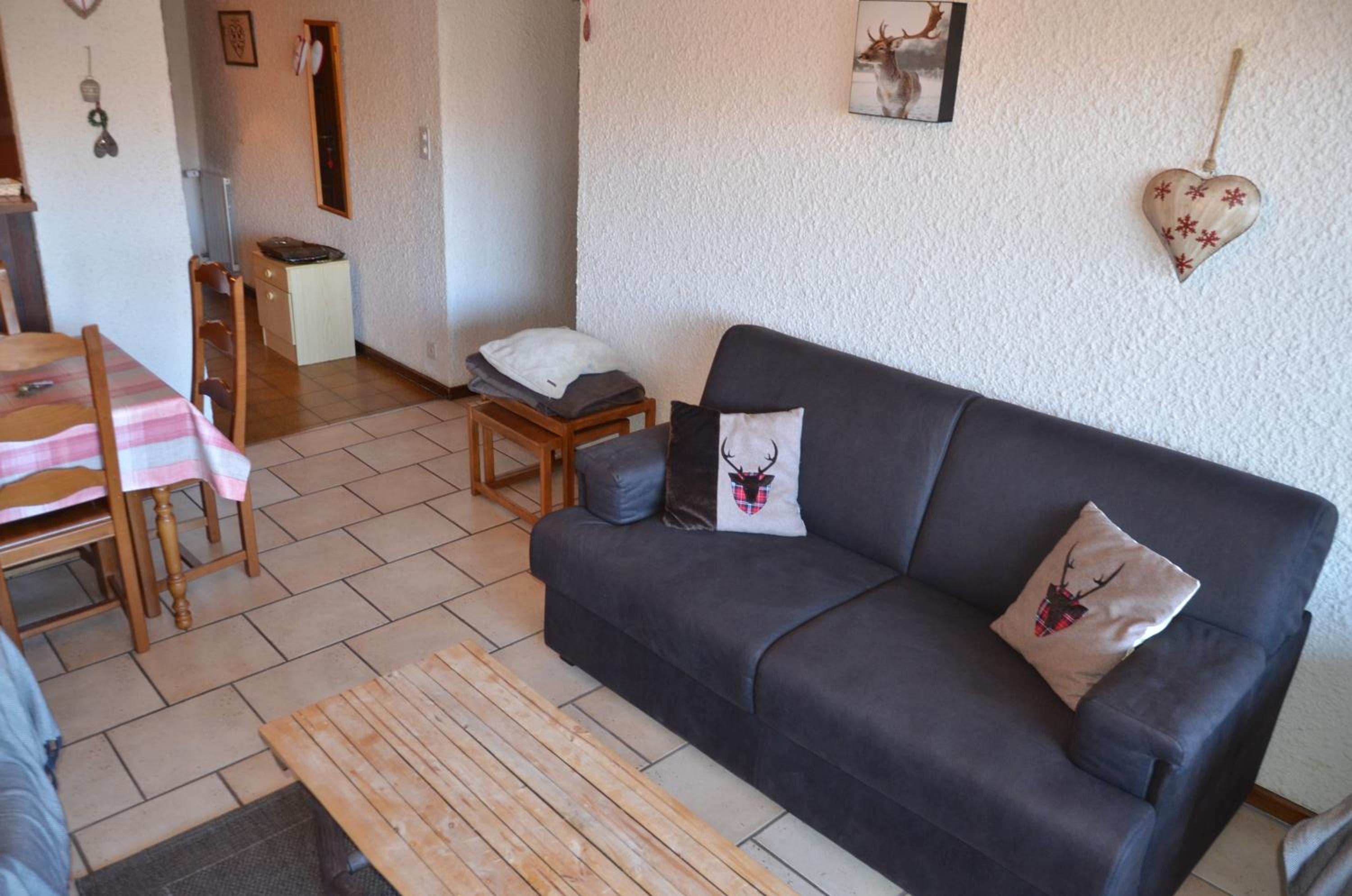 Two-Bedroom Apartment with Balcony 202 photo 2