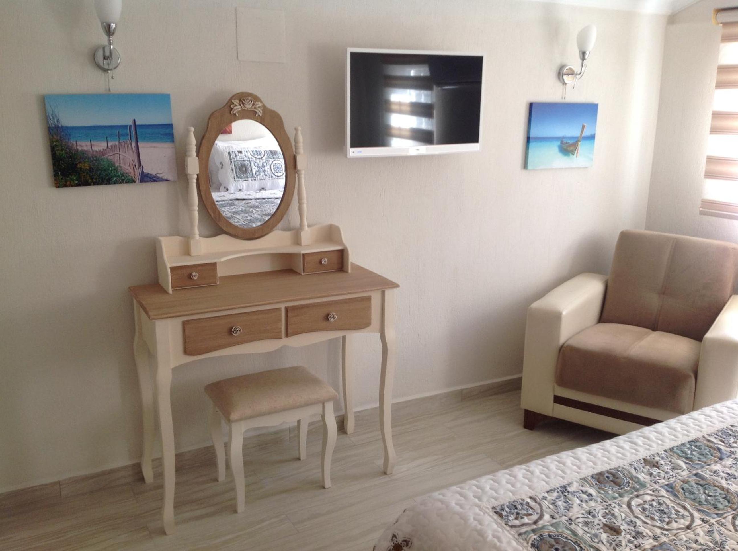 Quadruple Room with Garden View photo 2
