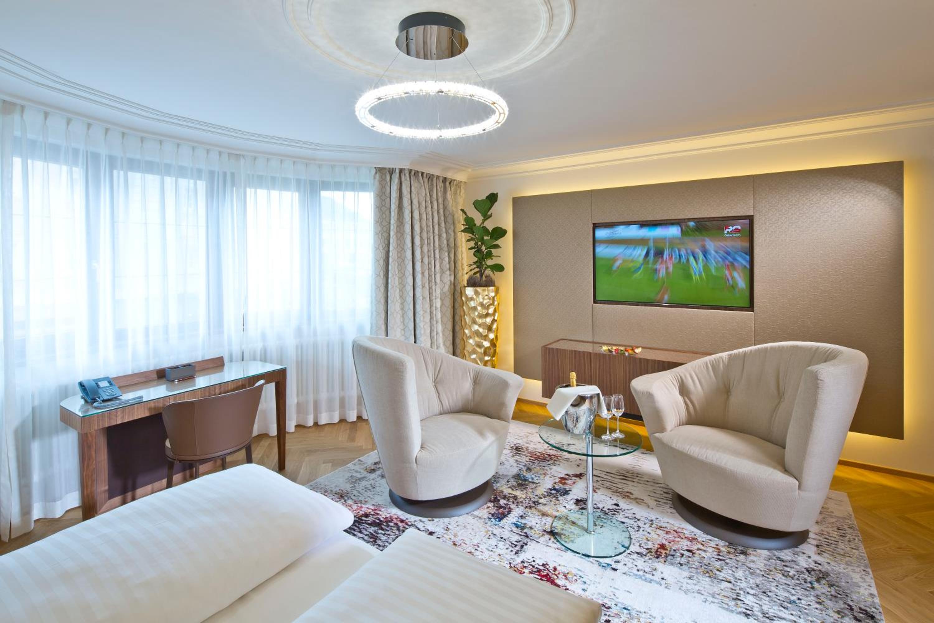 Junior Suite Stadthaus with Air Conditioning (Adults only) - Photo 1