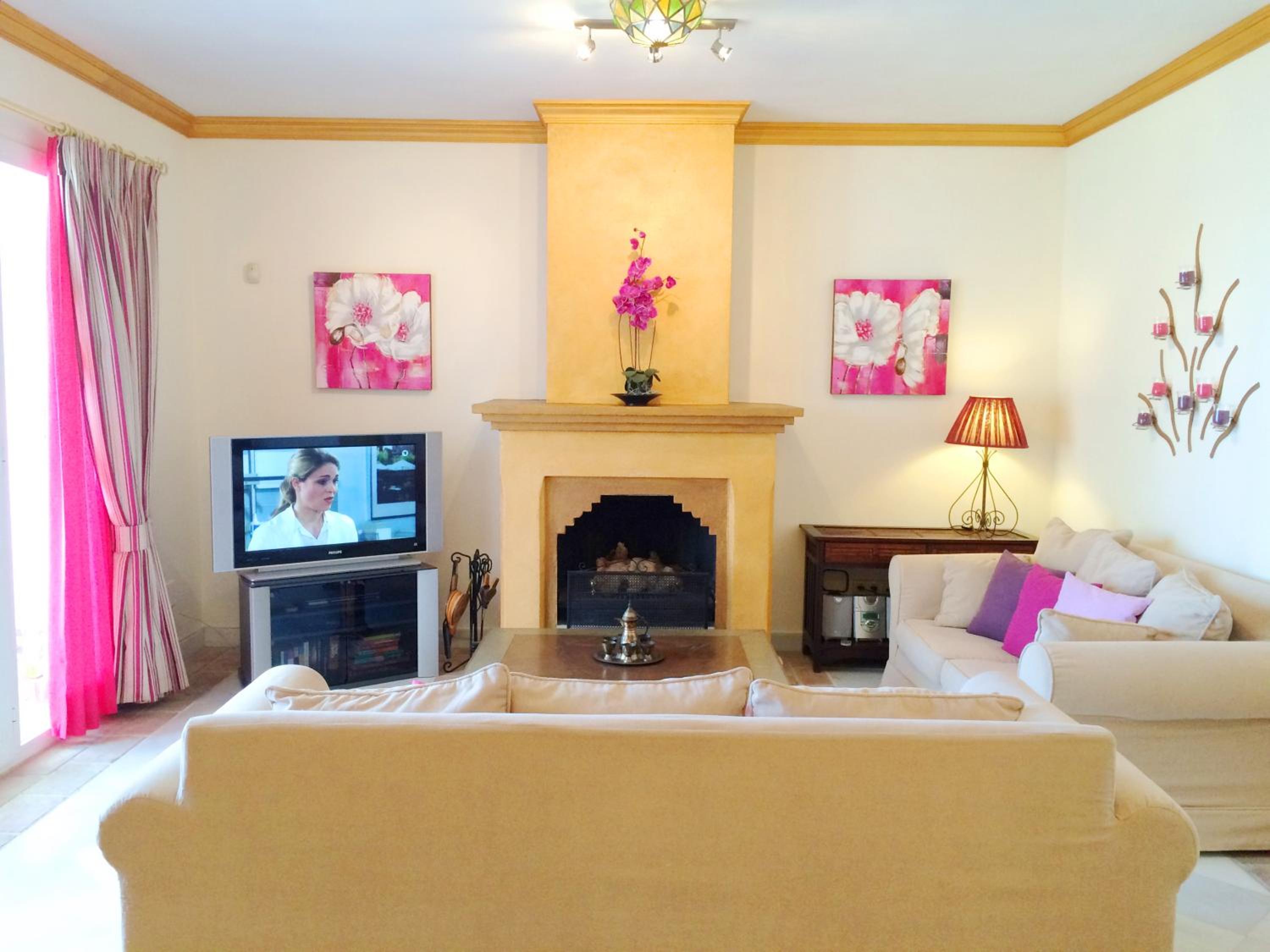 Two Bedroom Apartment (First Floor) - La Perla 2 photo 2