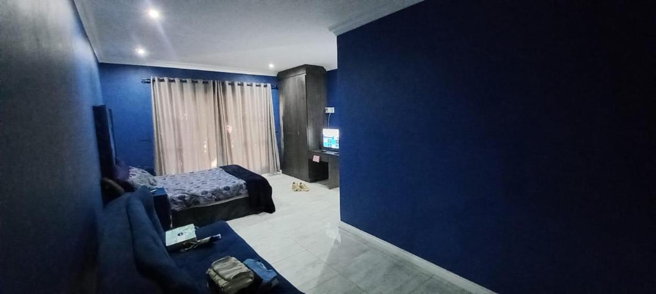 Deluxe Double Room with Bath photo 1
