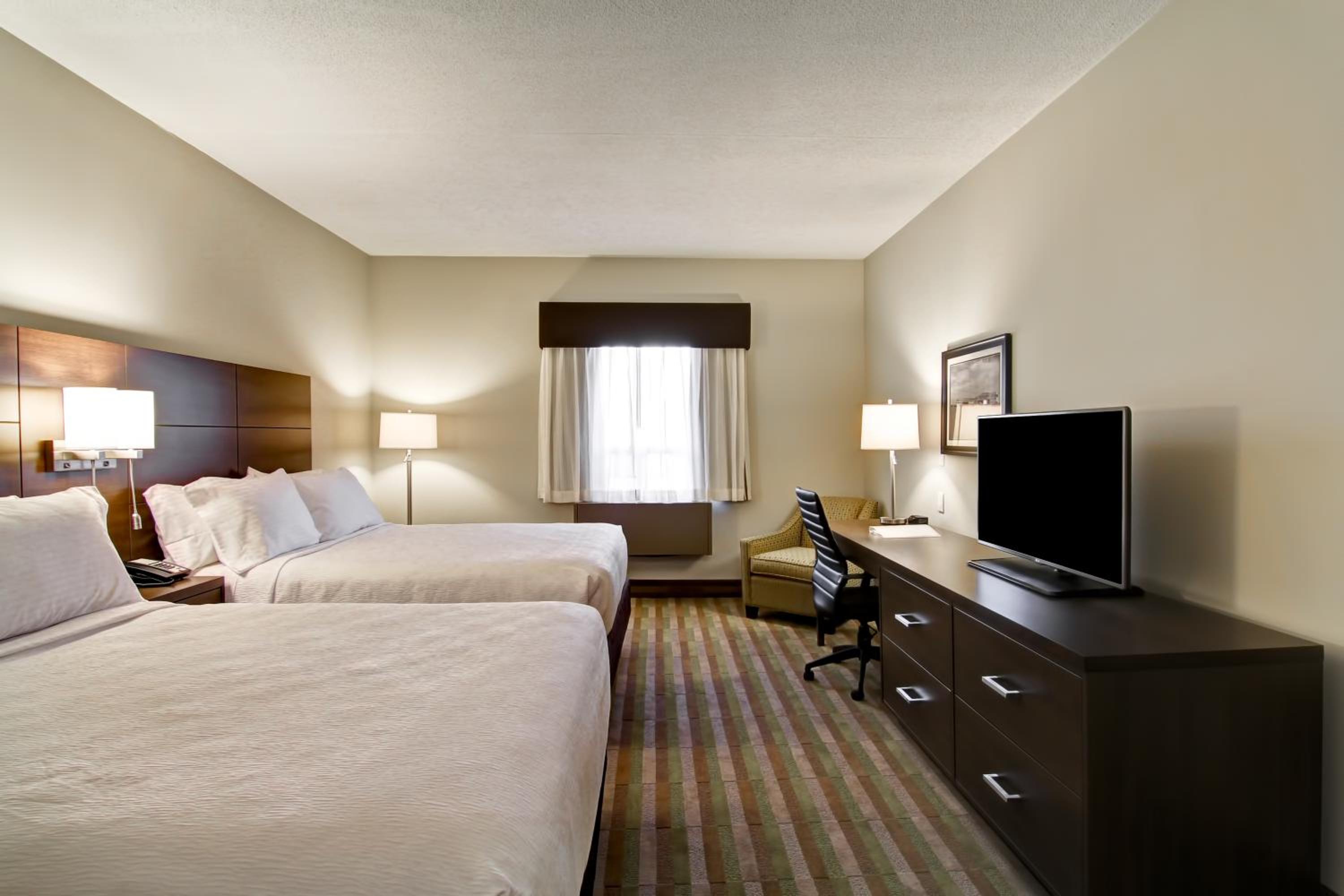 Queen Room with Two Queen Beds - Non-Smoking