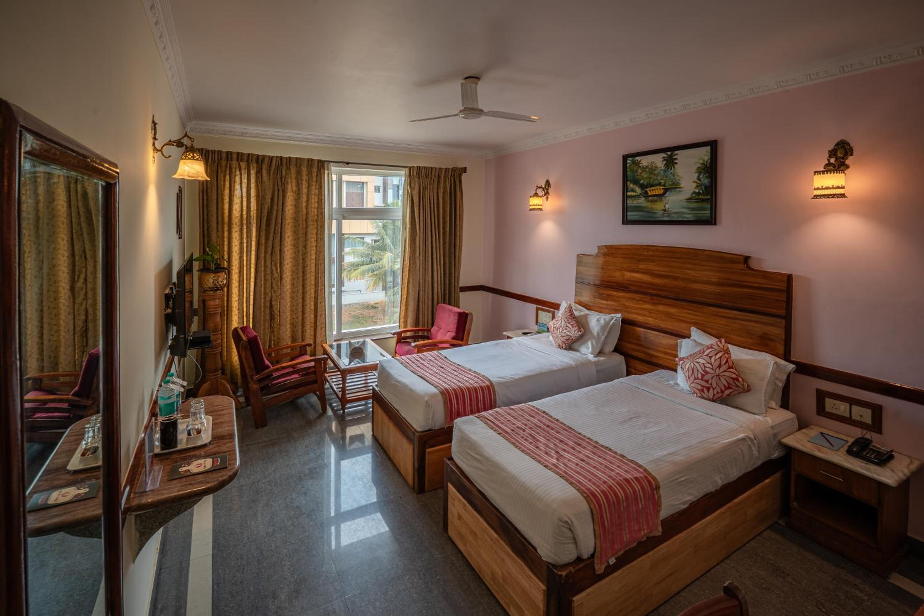 Deluxe Twin Room - Photo 7