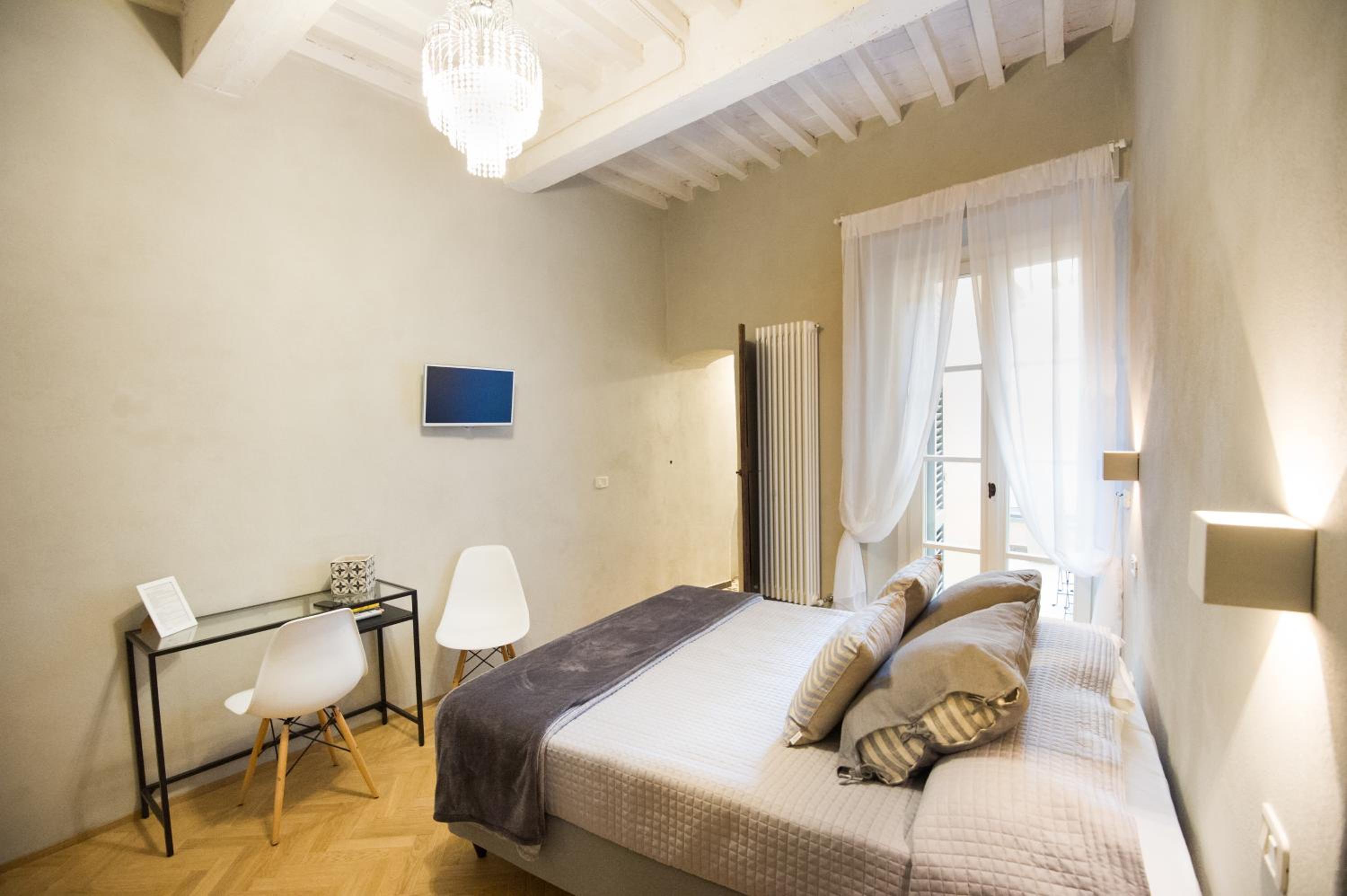 Triple Room with Balcony - Photo 4