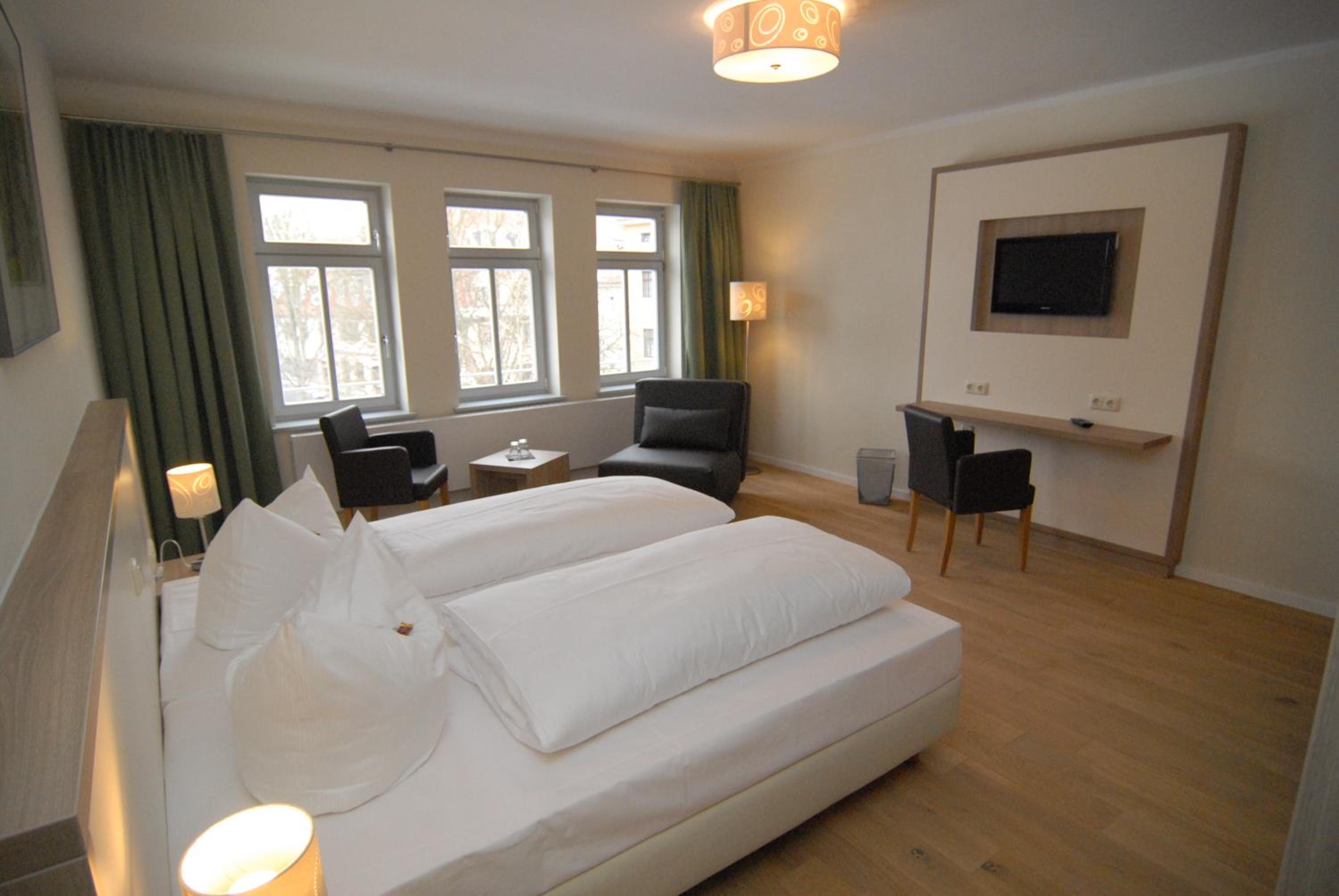 Double or Twin Room - Photo 1