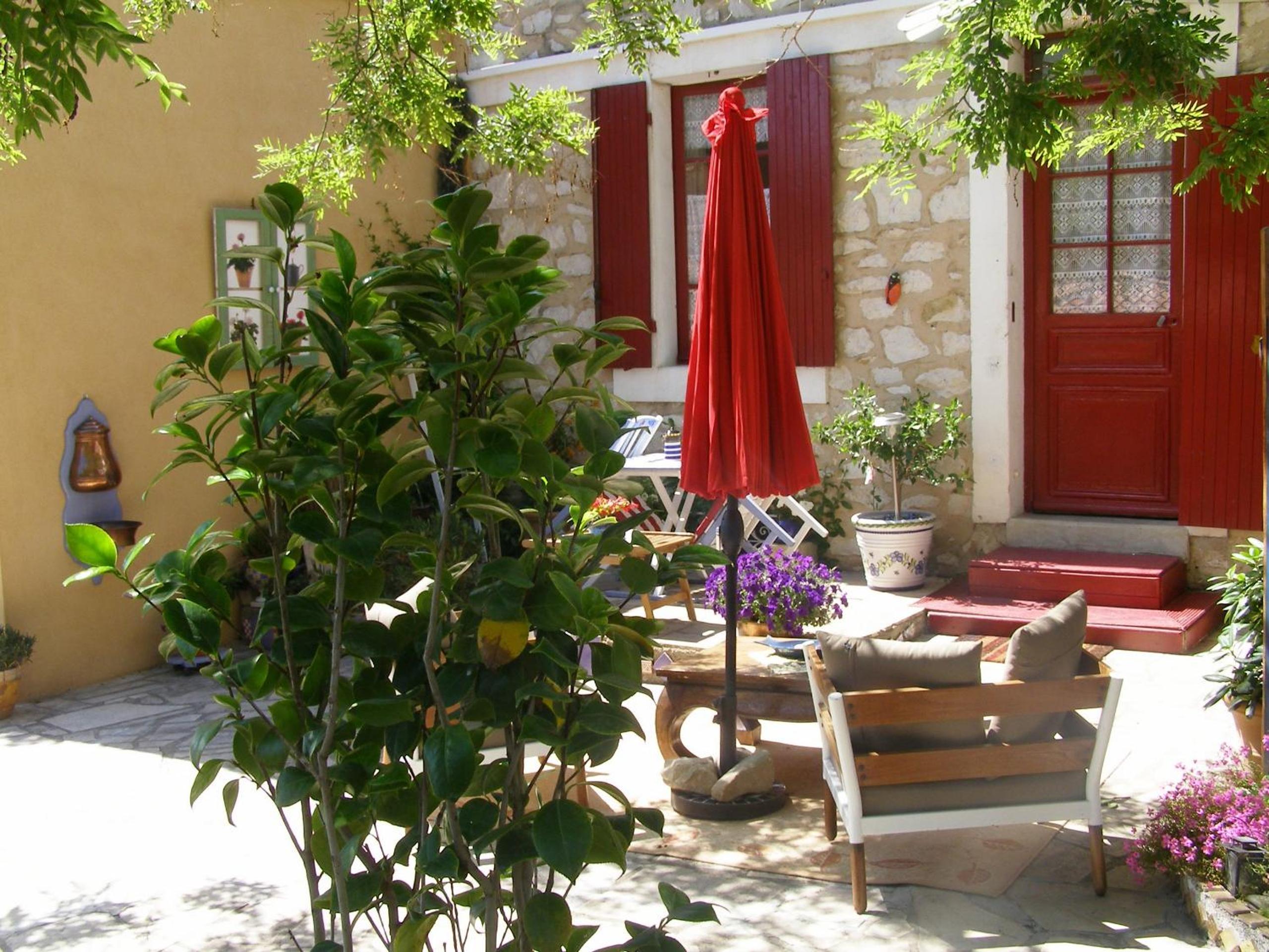 Double Room with Garden View photo 1
