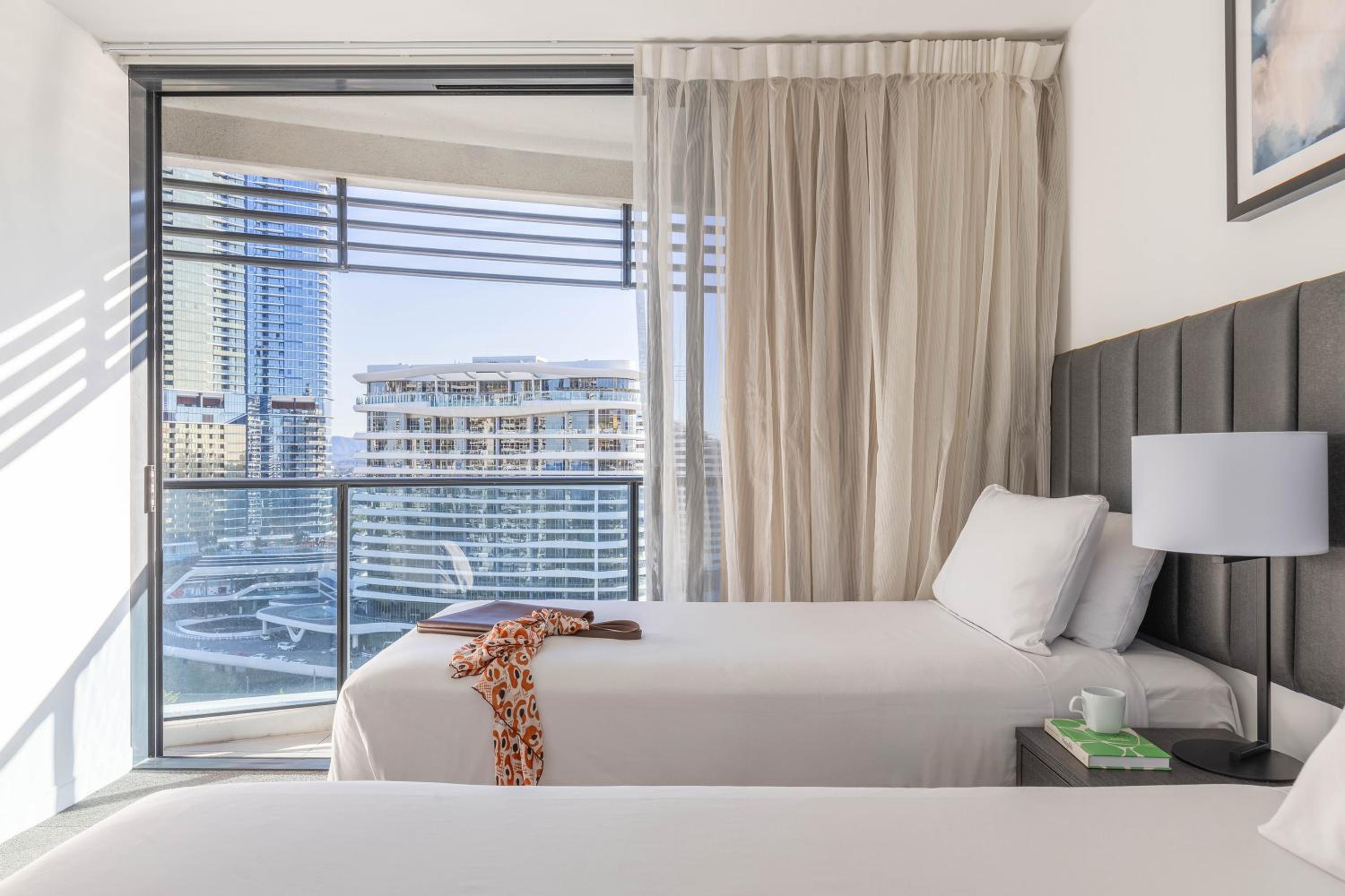 Two-Bedroom Ocean Suite thumbnail 5