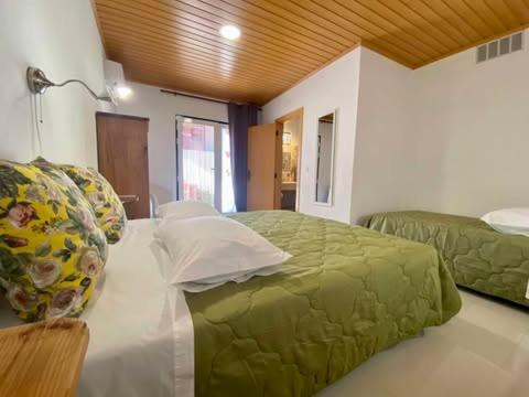 Triple Room with Garden View photo 2