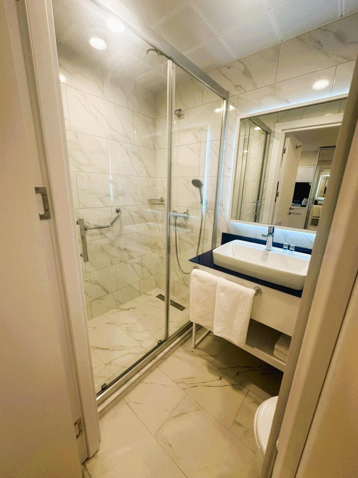 Superior Twin Room - Photo 3