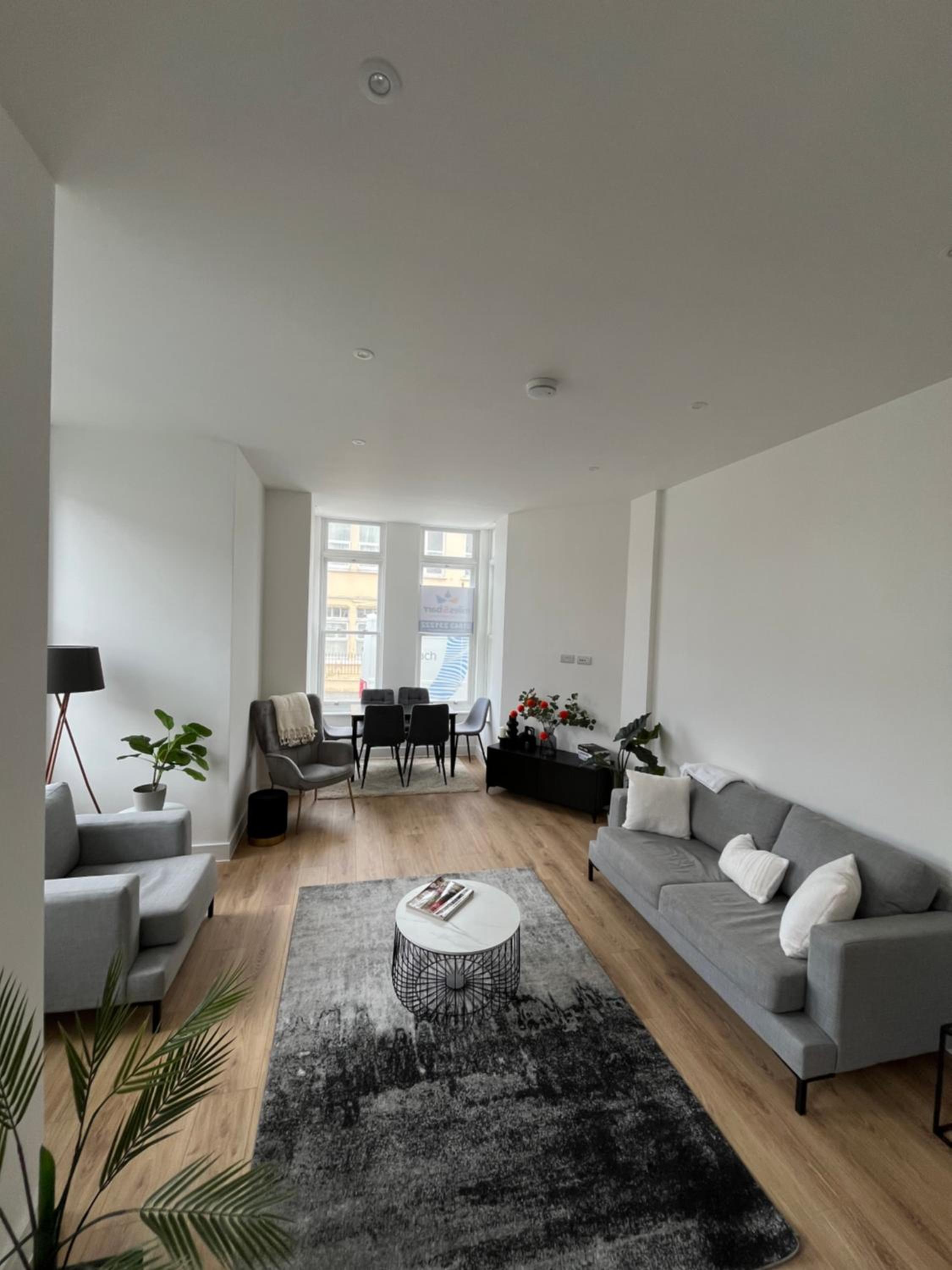 Three-Bedroom Apartment photo 1