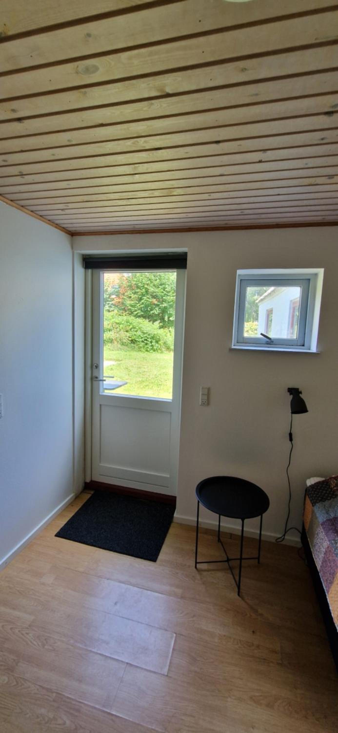 Single Room with Bathroom photo 2