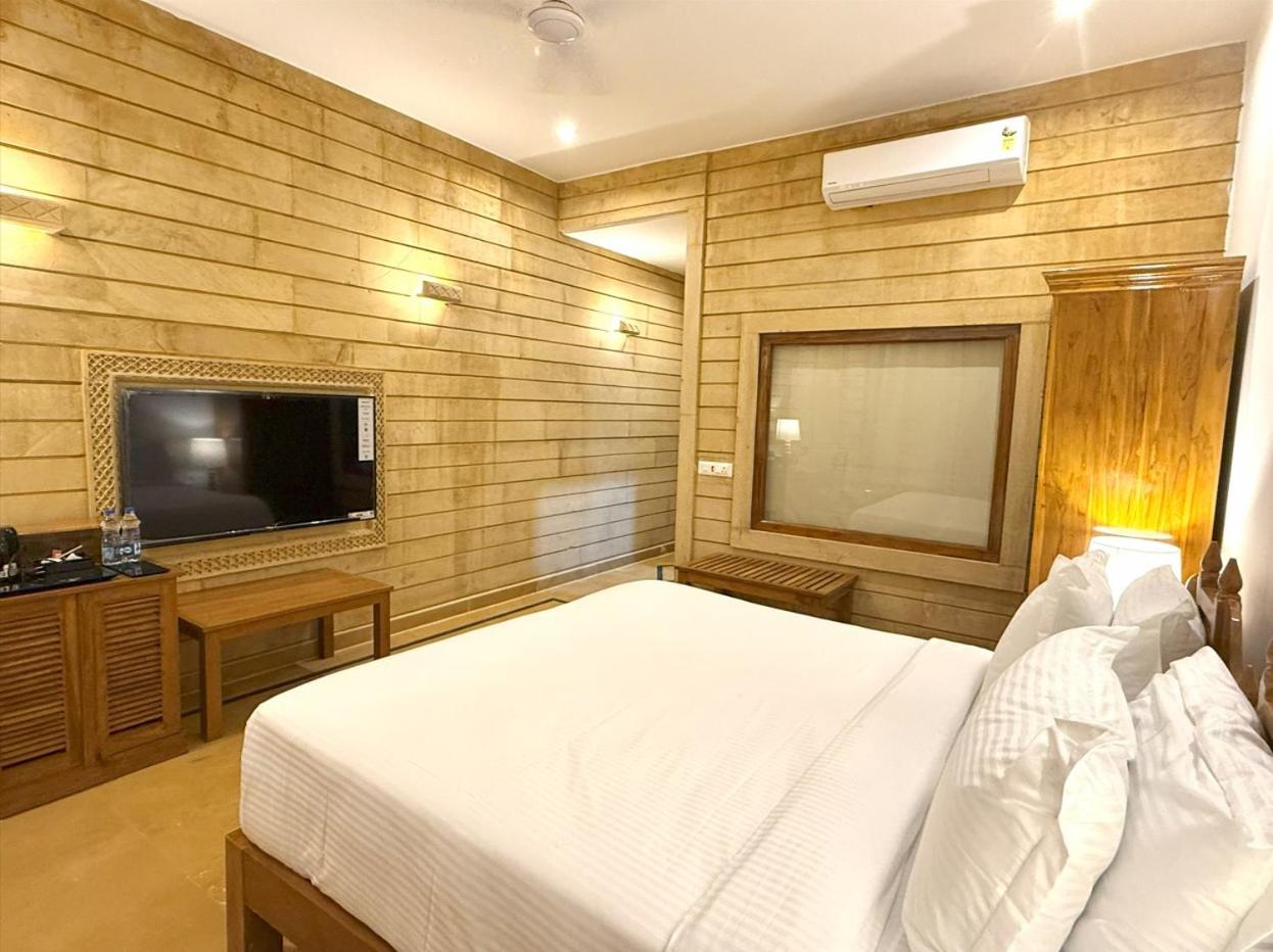 Royal Heritage Room