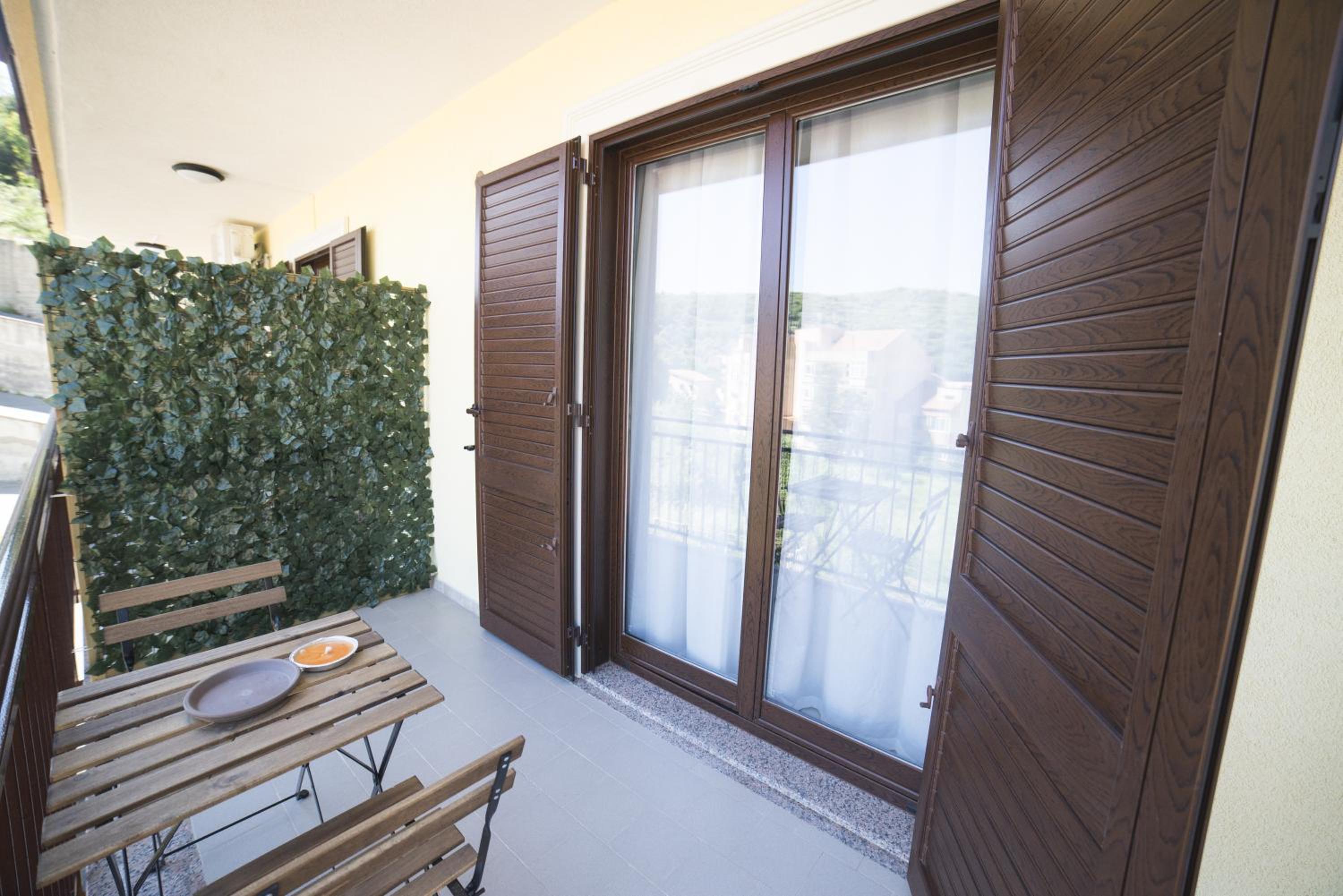 Double Room - Photo 2