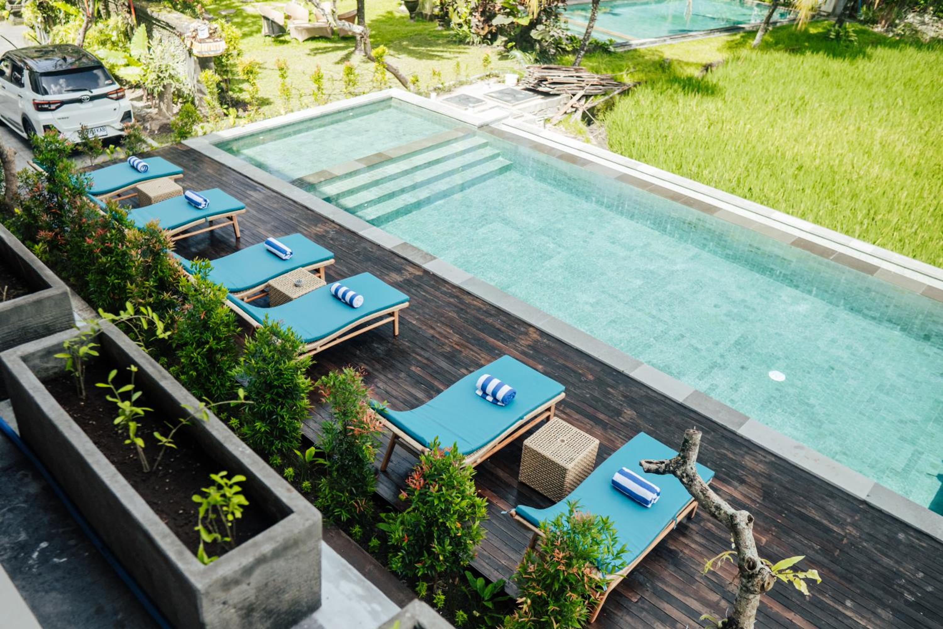 Suite with Pool View