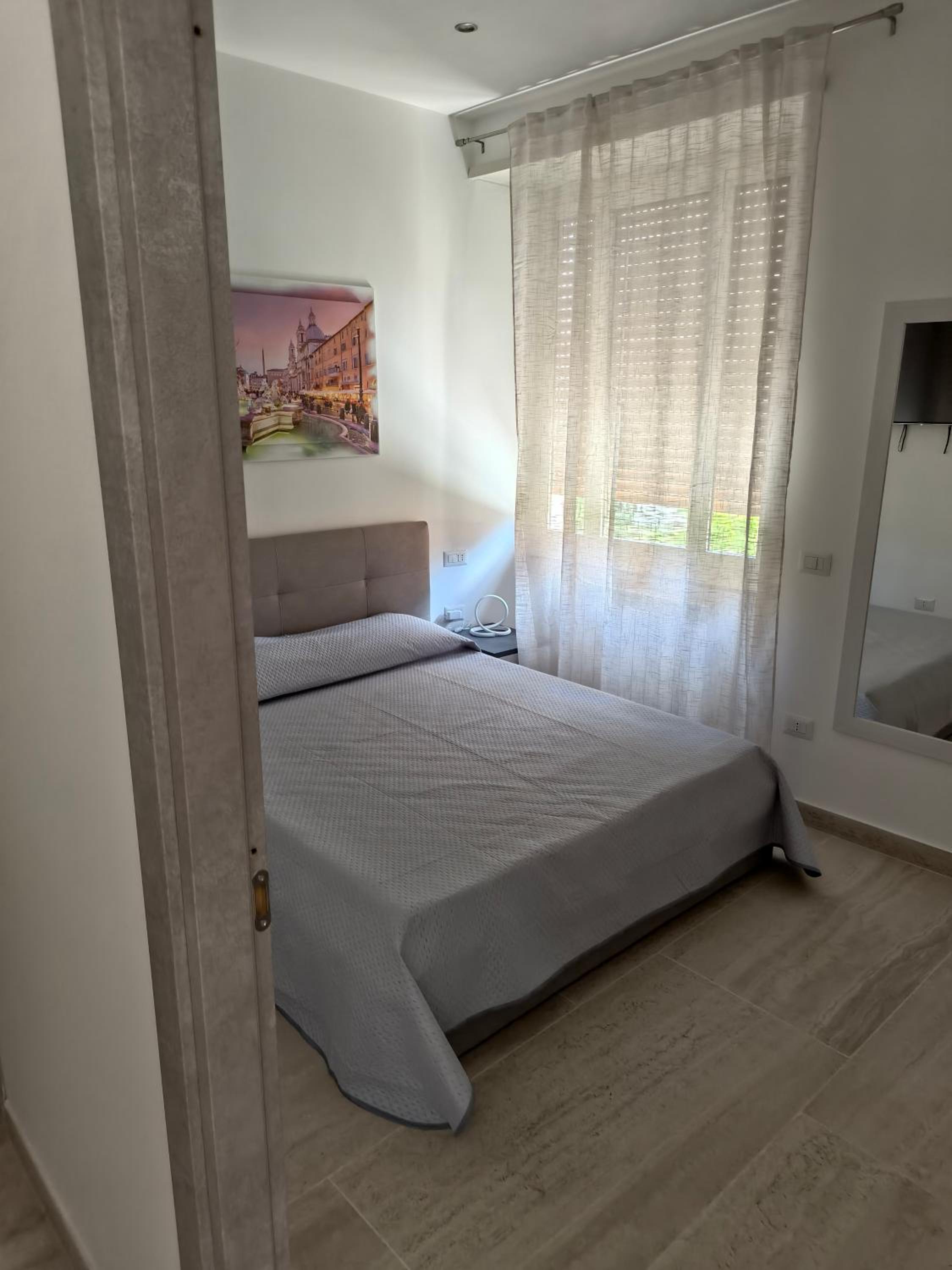 Apartment photo 2
