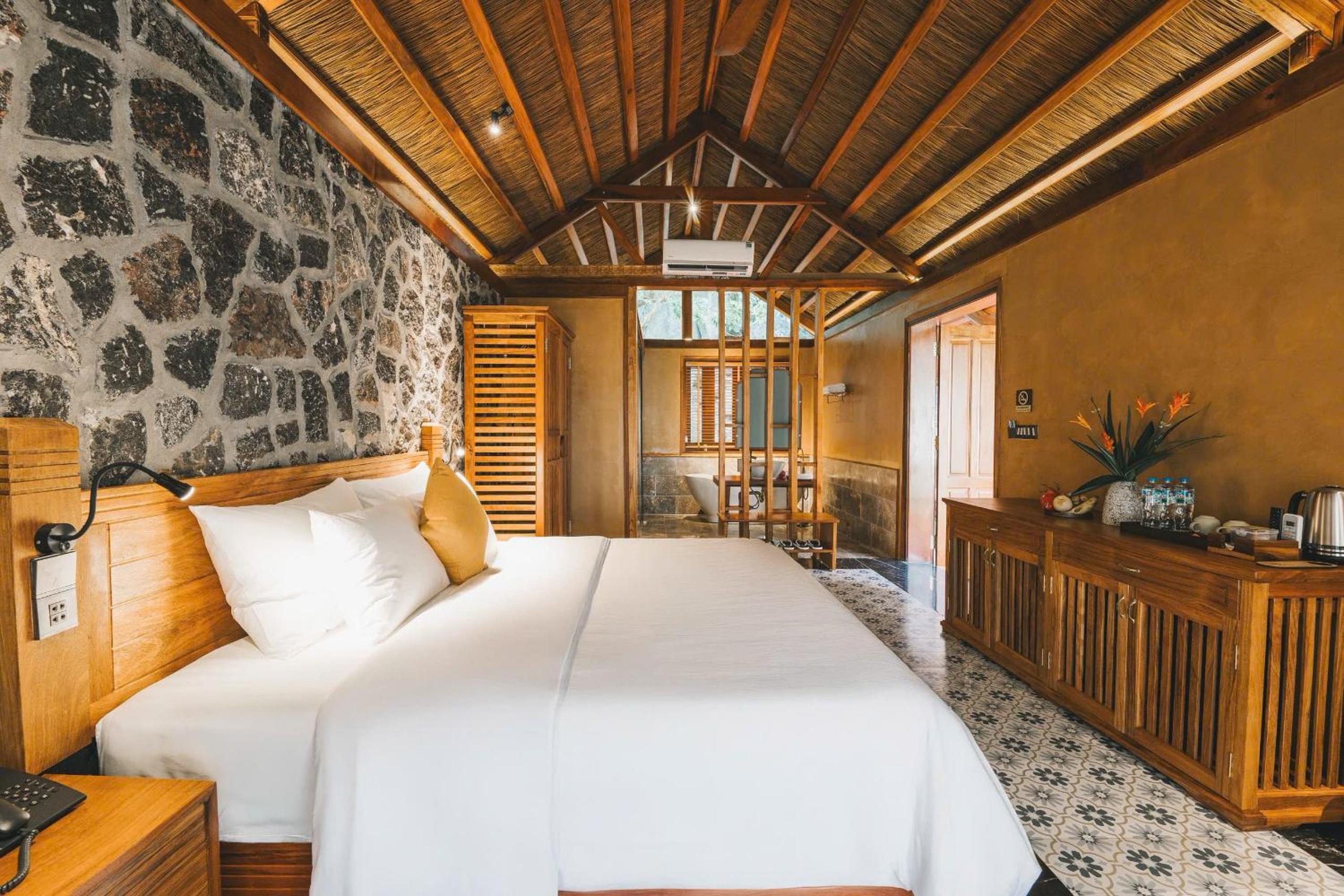 King Room with Garden View