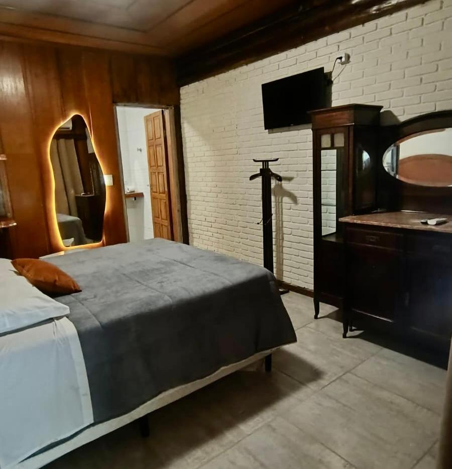 Queen Room with Spa Bath photo 3