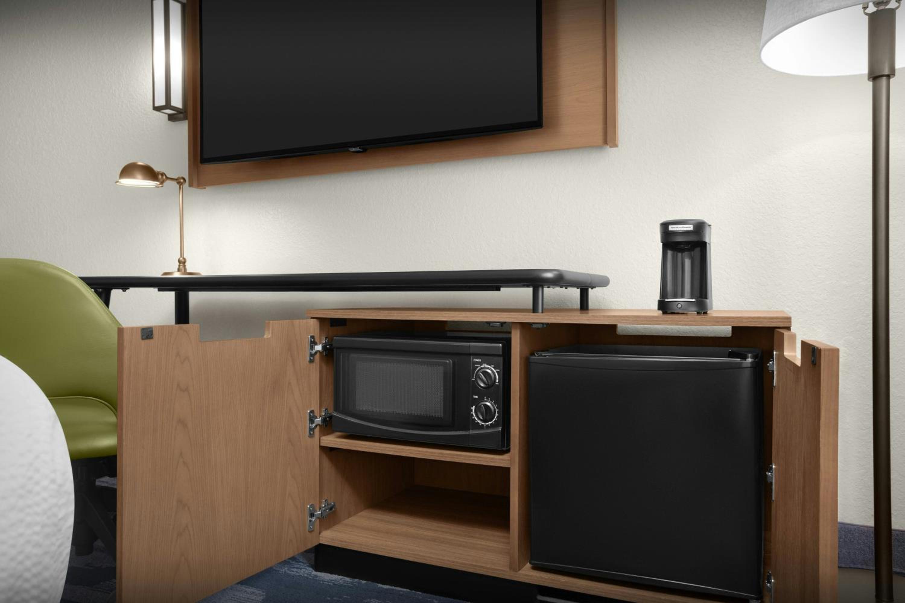 King Room - Hearing Accessible - Photo 5